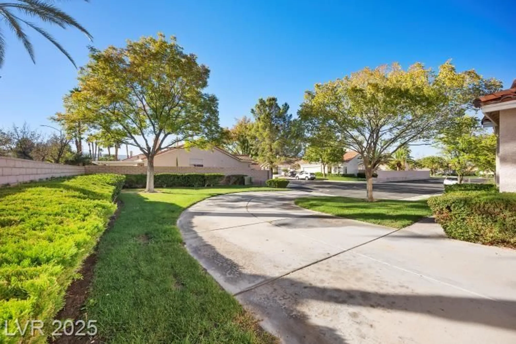 Property Slideshow image 2 of 41 | 4890 el capote dr, Las Vegas, NV, 89147