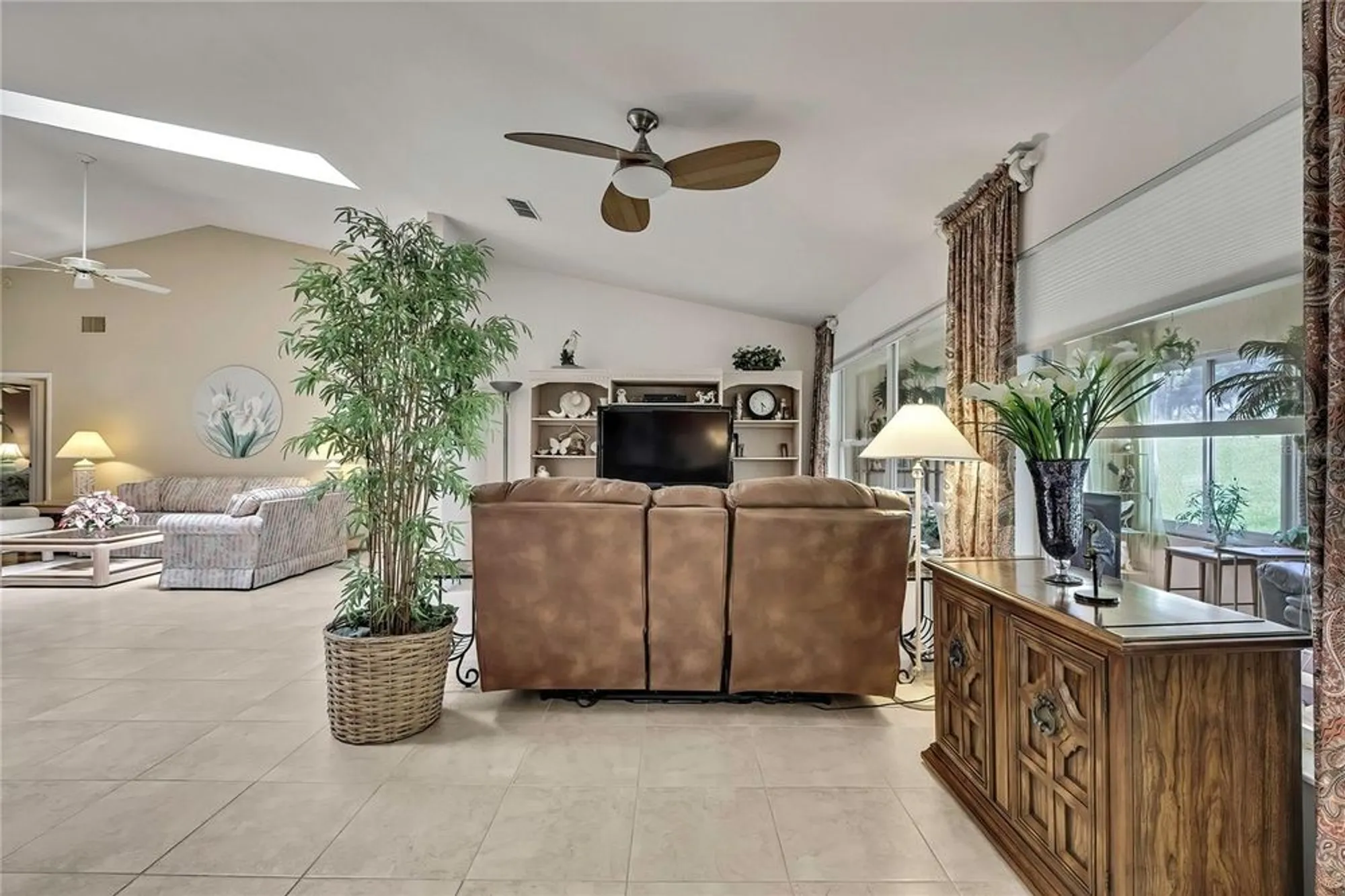 Property Slideshow image 9 of 29 | 2439 hidden trail dr, Spring Hill, FL, 34606