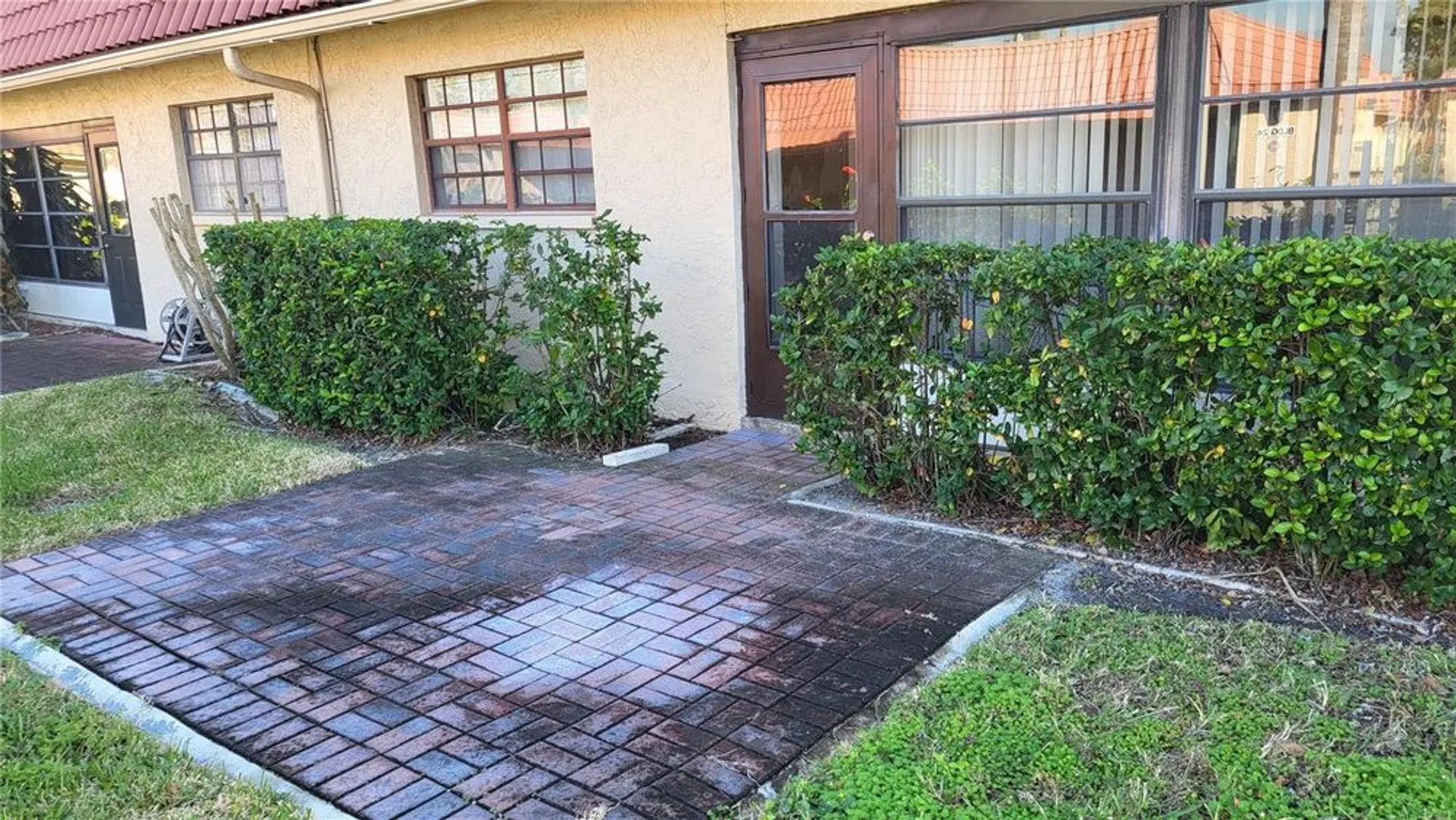 Property Slideshow image 3 of 17 | 19029 us highway 19 n apt 23c, Clearwater, FL, 33764