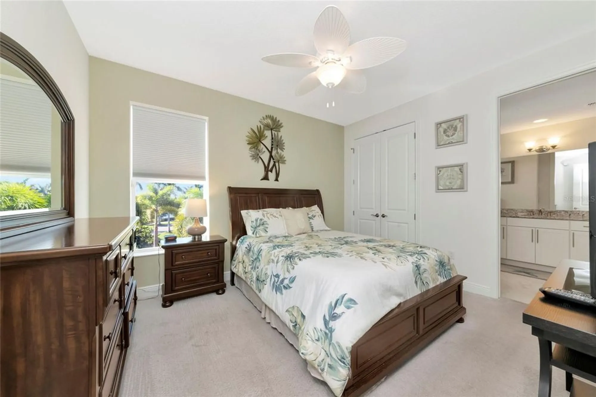 Property Slideshow image 22 of 78 | 395 aruba cir 203, Bradenton, FL, 34209