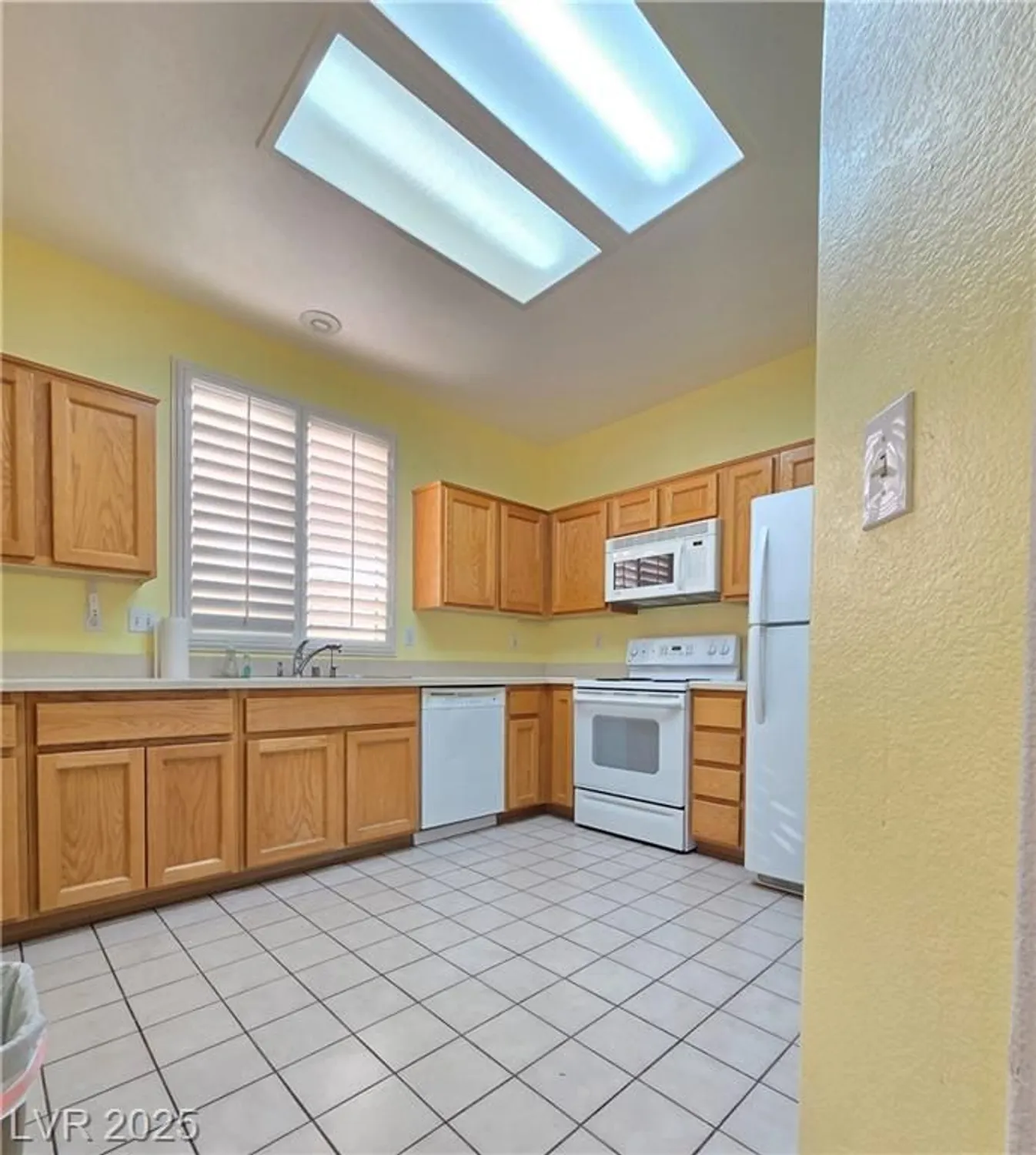 Property Slideshow image 16 of 42 | 10409 snyder ave, Las Vegas, NV, 89134
