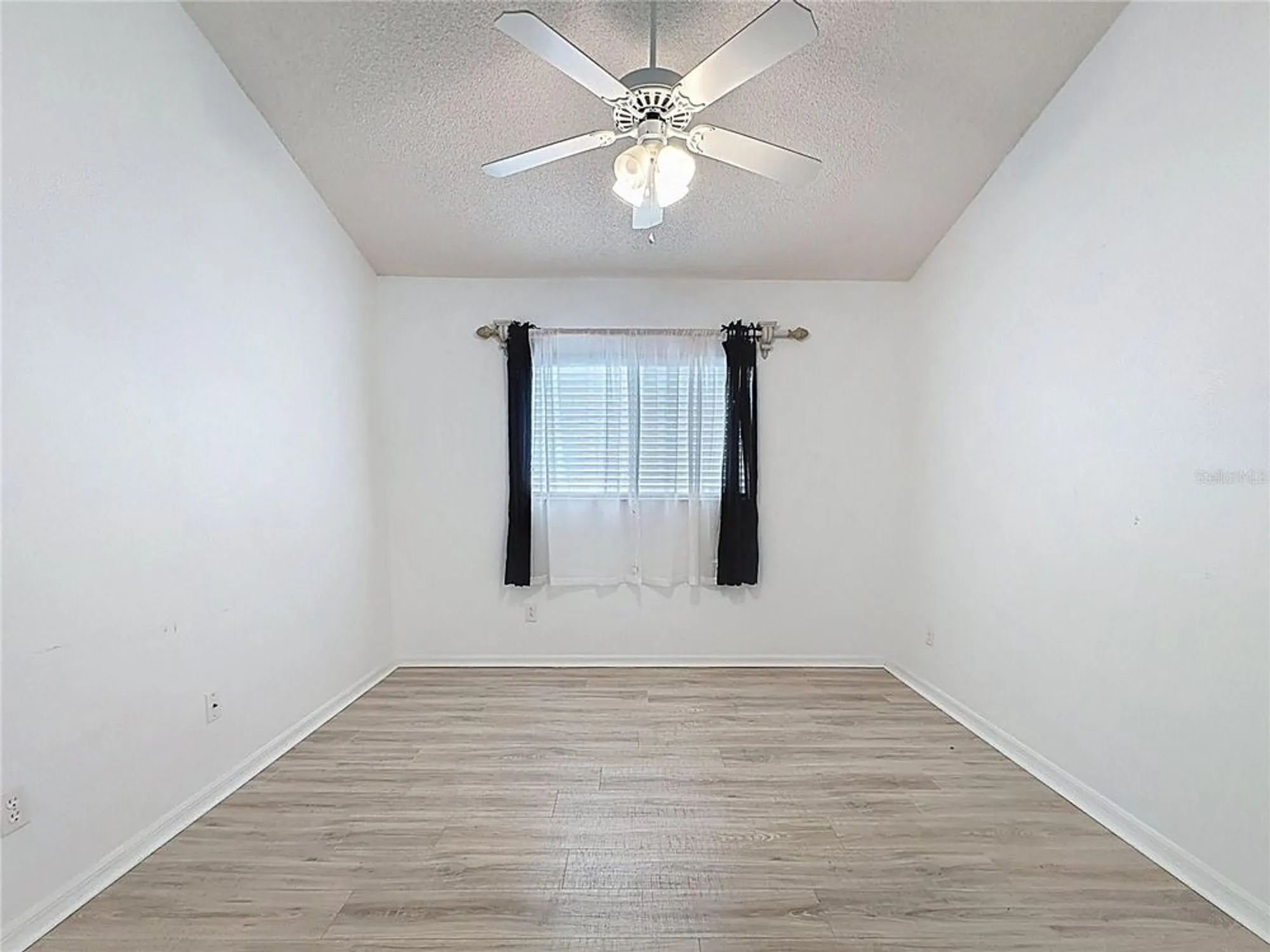 Property Slideshow image 14 of 75 | 3821 doune way, Clermont, FL, 34711