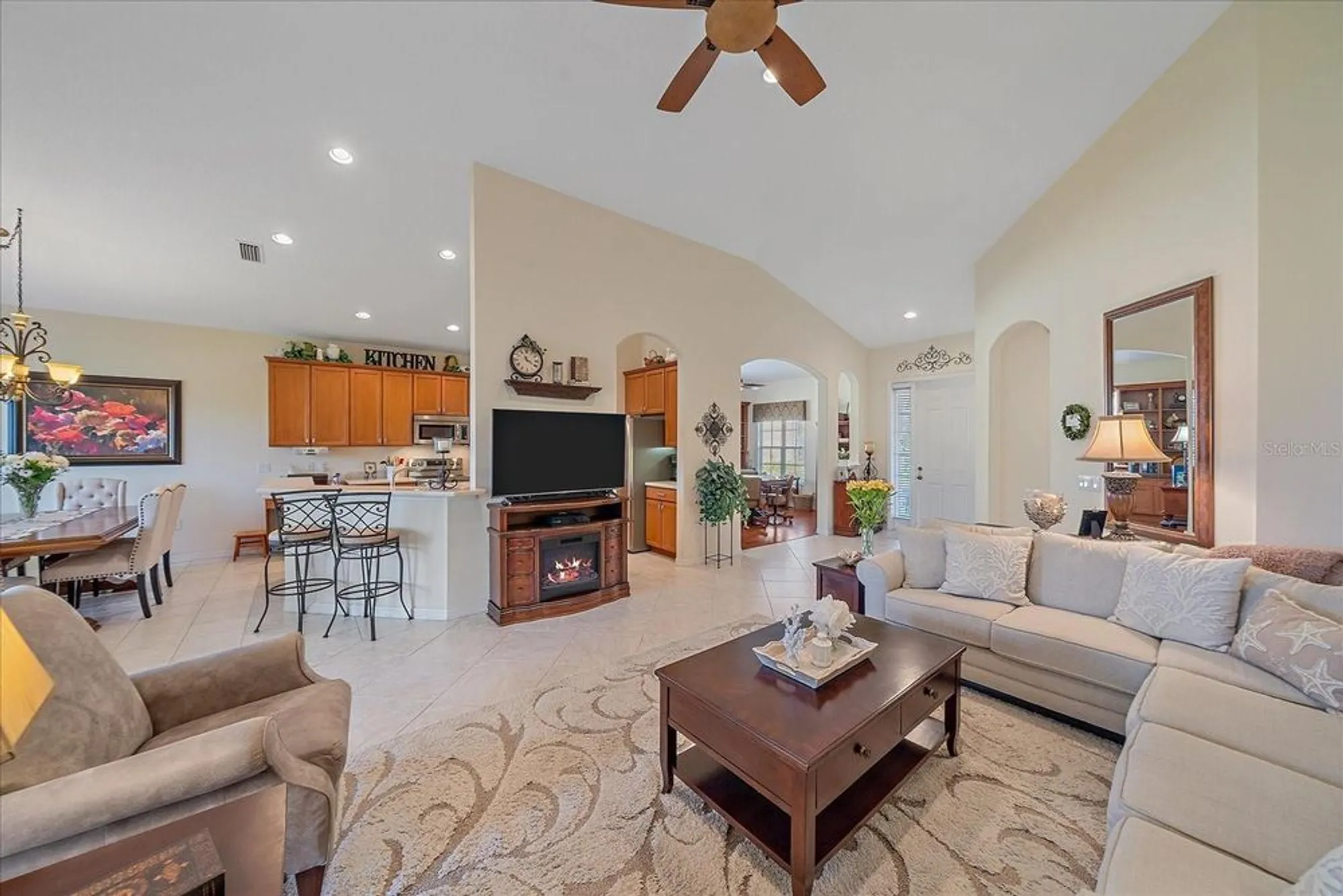 Property Slideshow image 9 of 43 | 6540 tailfeather way, Bradenton, FL, 34203