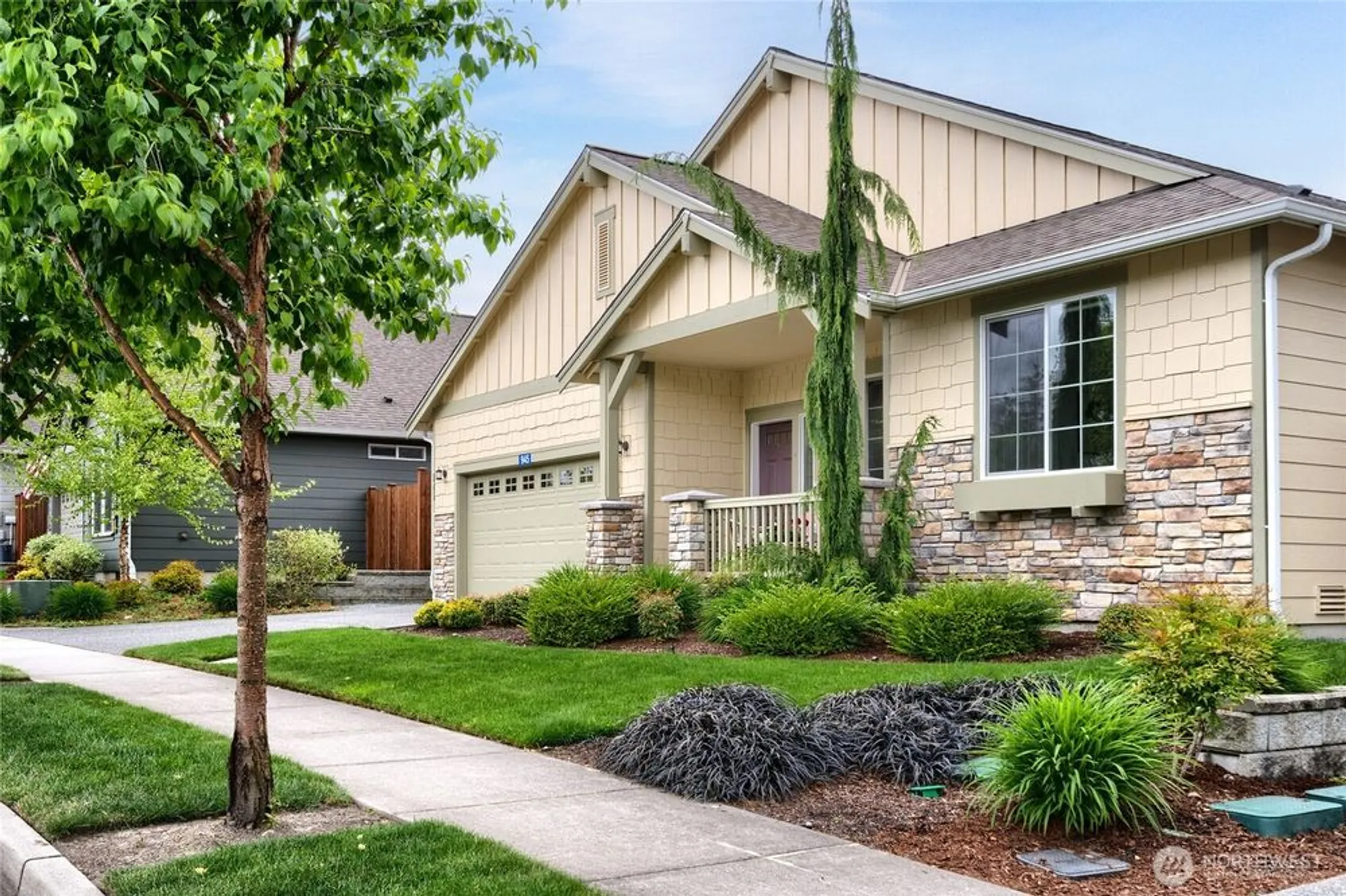 Property Slideshow image 3 of 39 | 945 alpine view dr, Mount Vernon, WA, 98274