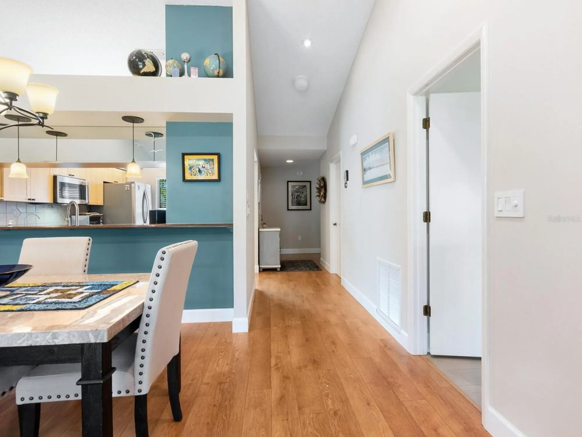 Property Slideshow image 7 of 73 | 6103 clubside dr # 6103, Sarasota, FL, 34243