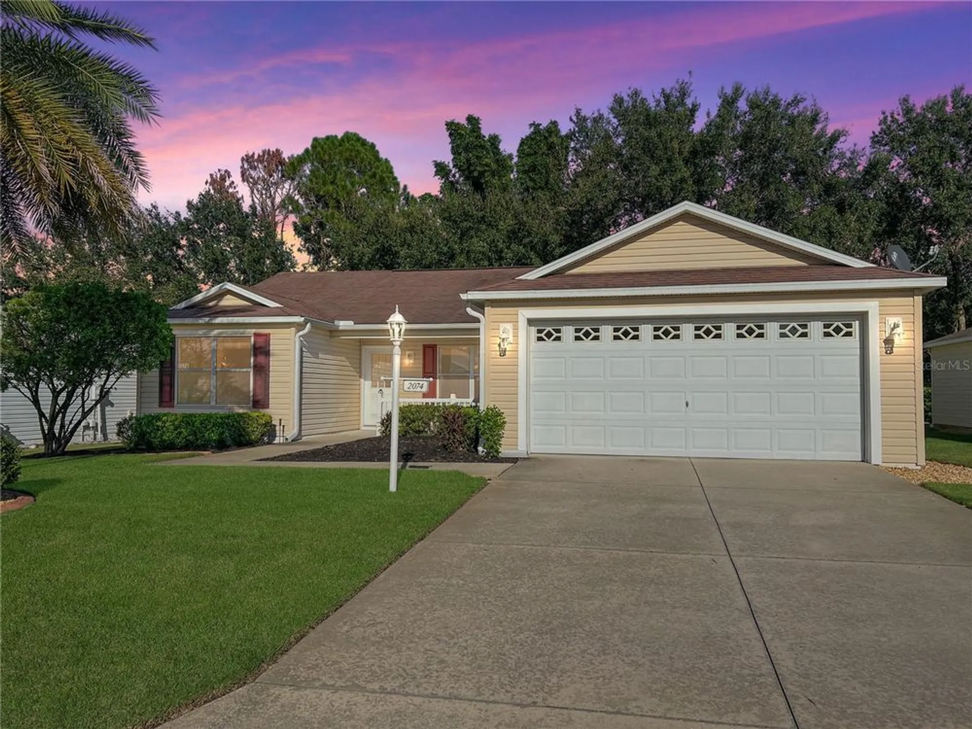 Property Slideshow image 1 of 50 | 2074 harston trl, The Villages, FL, 32162