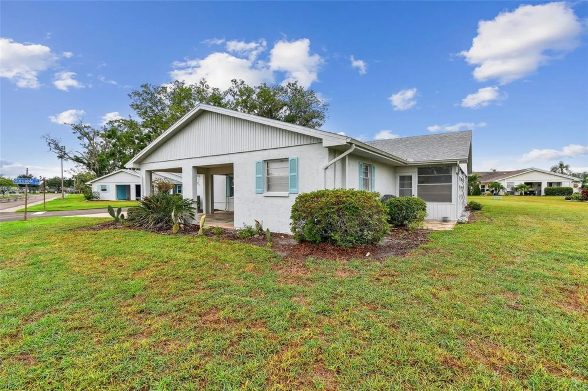 Property Slideshow image 5 of 50 | 2301 grenoble pl # 1, Sun City Center, FL, 33573