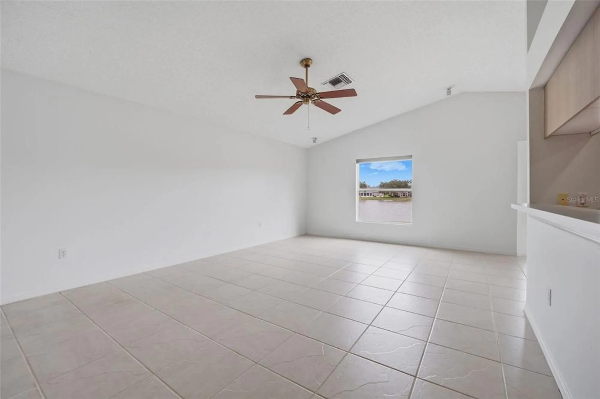 Property Slideshow image 25 of 59 | 1228 ashbourne cir, Trinity, FL, 34655