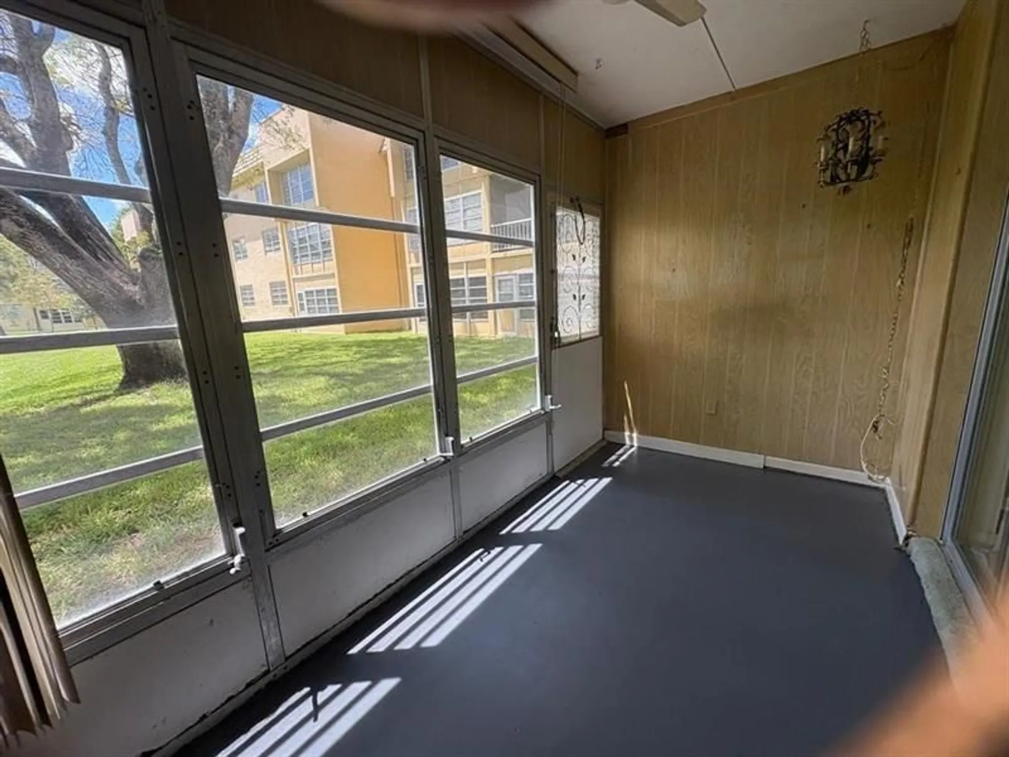 Property Slideshow image 1 of 10 | 6001 nw 61st ave 105, Tamarac, FL, 33319