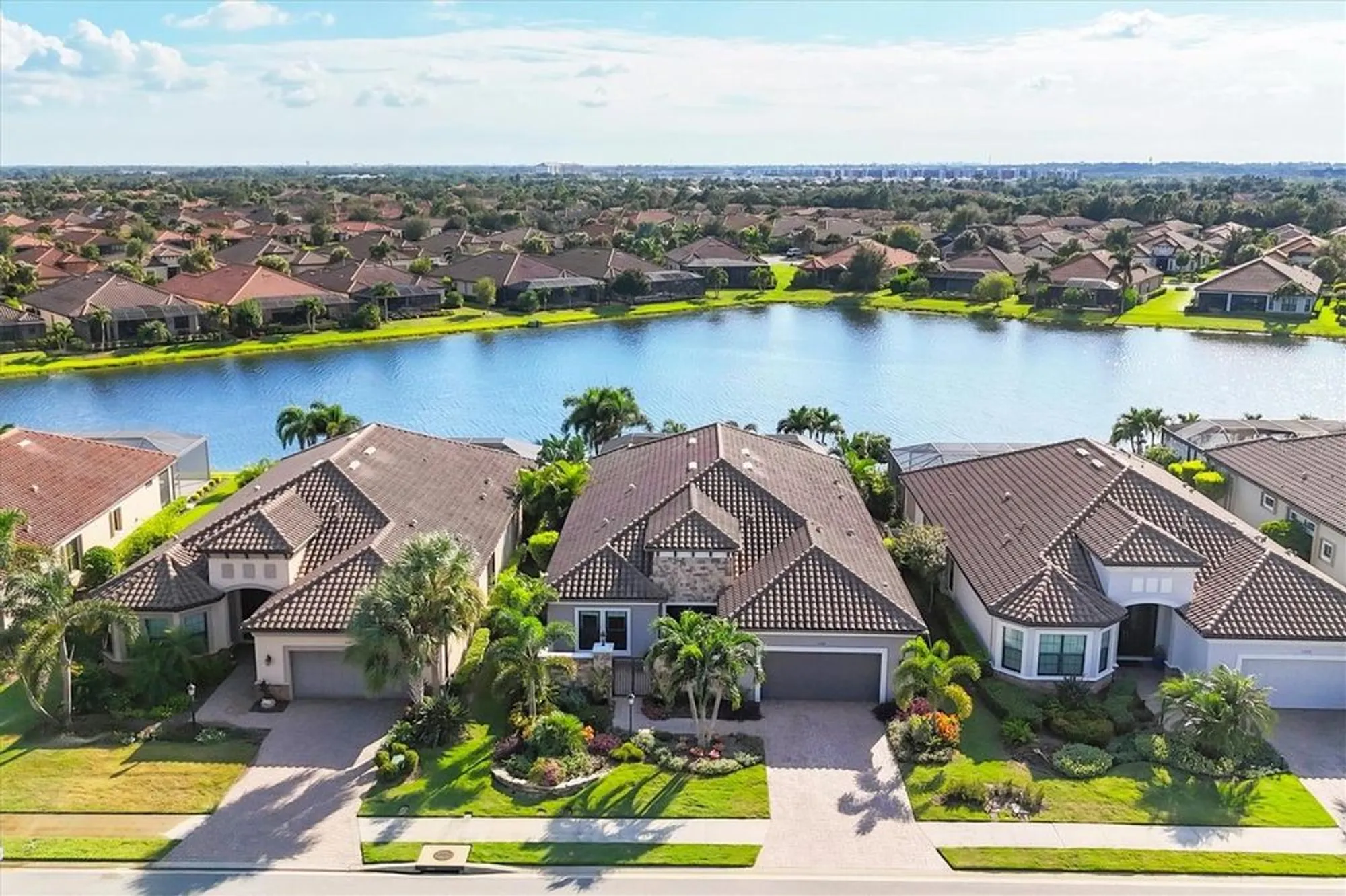 Property Slideshow image 52 of 100 | 13216 malachite dr, Bradenton, FL, 34211