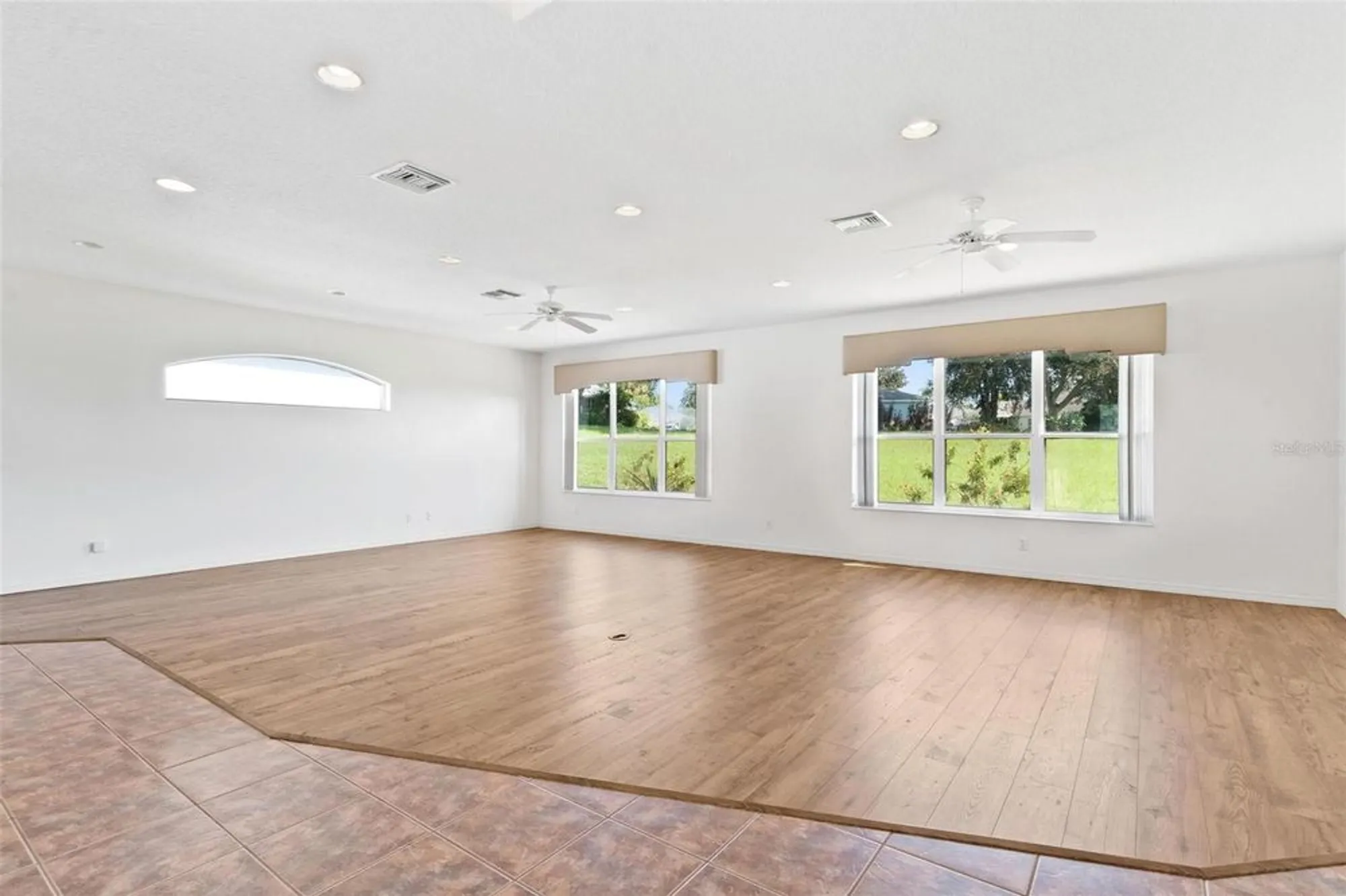 Property Slideshow image 12 of 73 | 5789 bounty cir, Tavares, FL, 32778