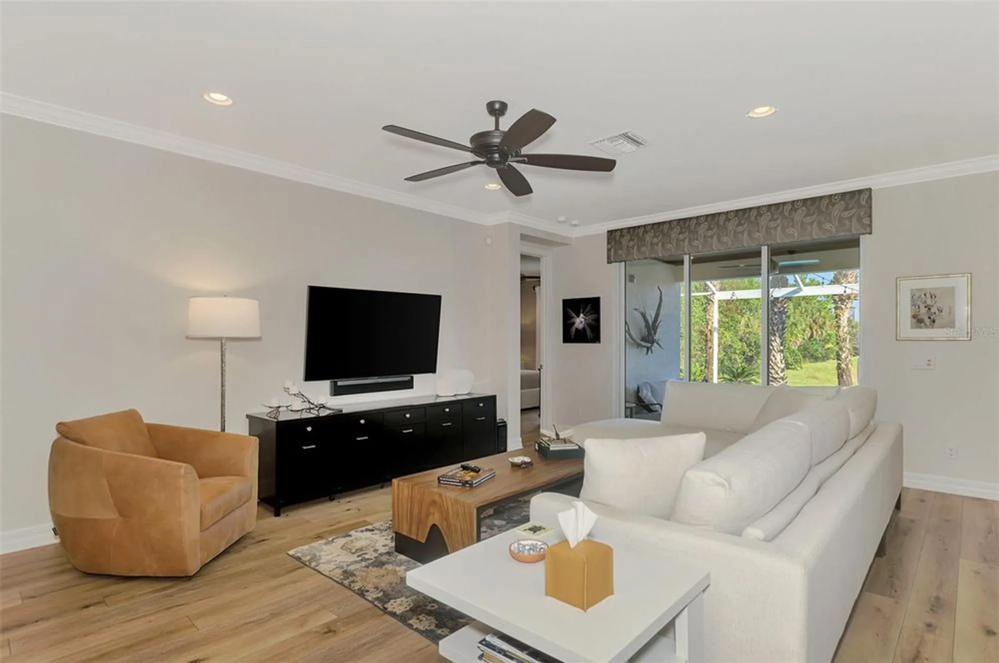 Property Slideshow image 13 of 79 | 6193 abaco dr, Sarasota, FL, 34238