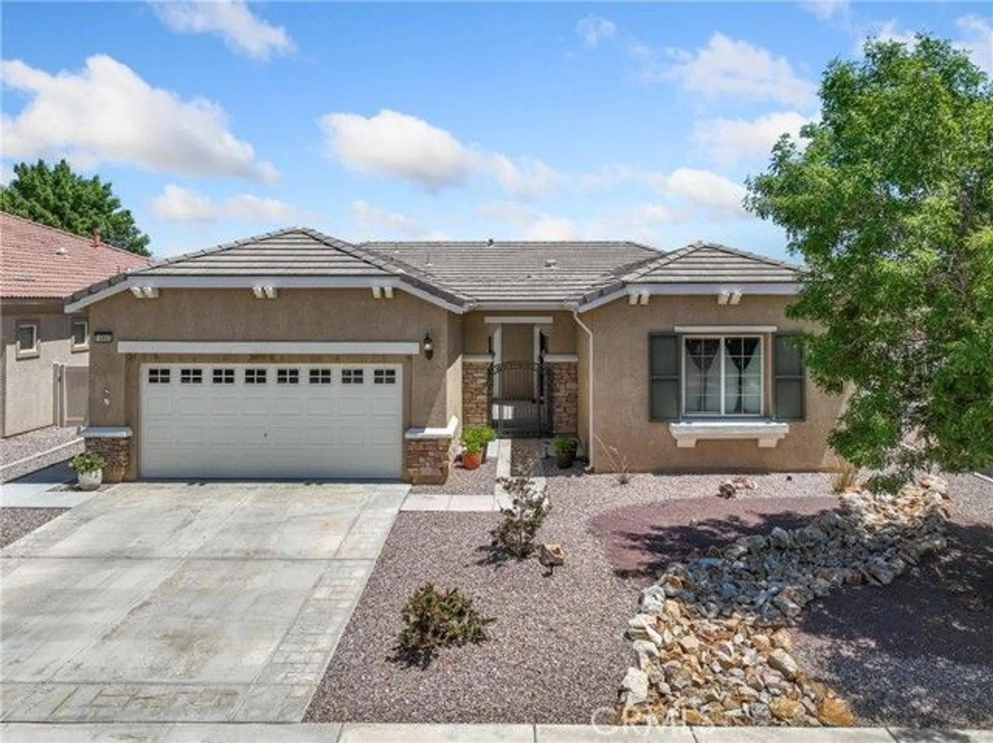 Property Slideshow image 1 of 34 | 10803 katepwa st, Apple Valley, CA, 92308