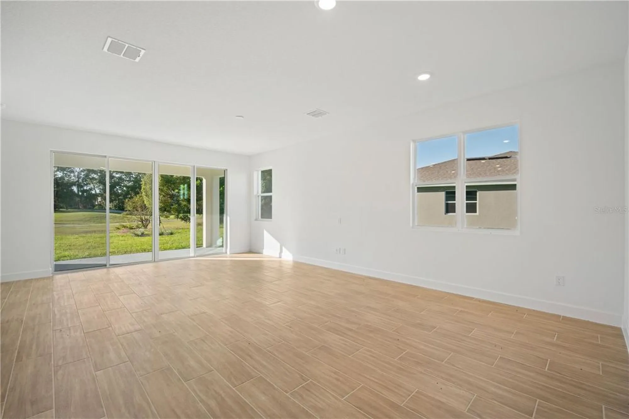 Property Slideshow image 20 of 30 | 9253 players dr, Weeki Wachee, FL, 34613