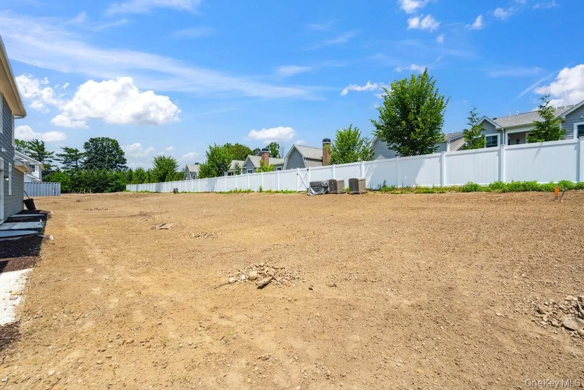 Property Slideshow image 45 of 46 | 46 plainview rd, Woodbury, NY, 11797