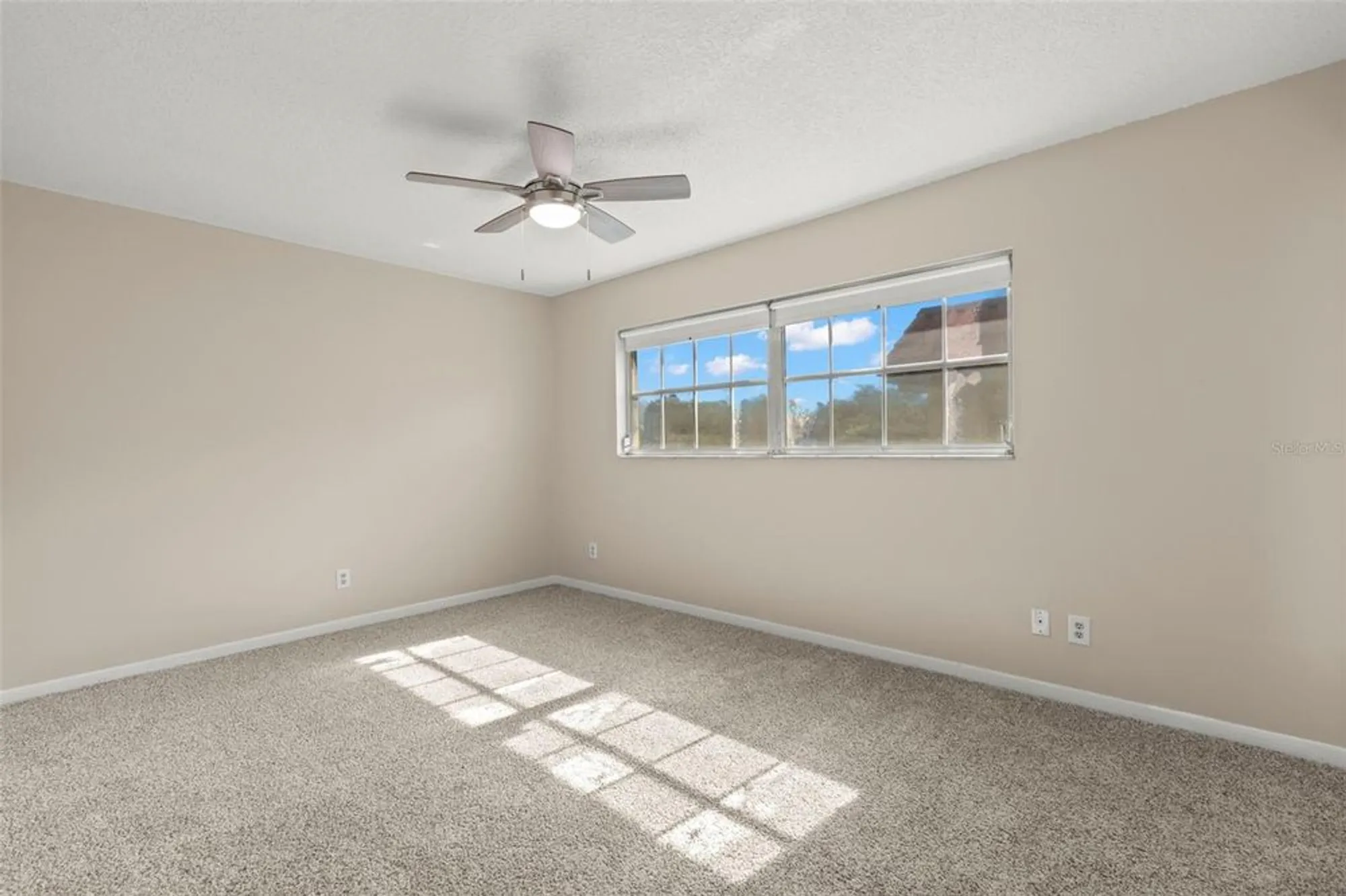 Property Slideshow image 20 of 39 | 1701 pinehurst rd 10f, Dunedin, FL, 34698