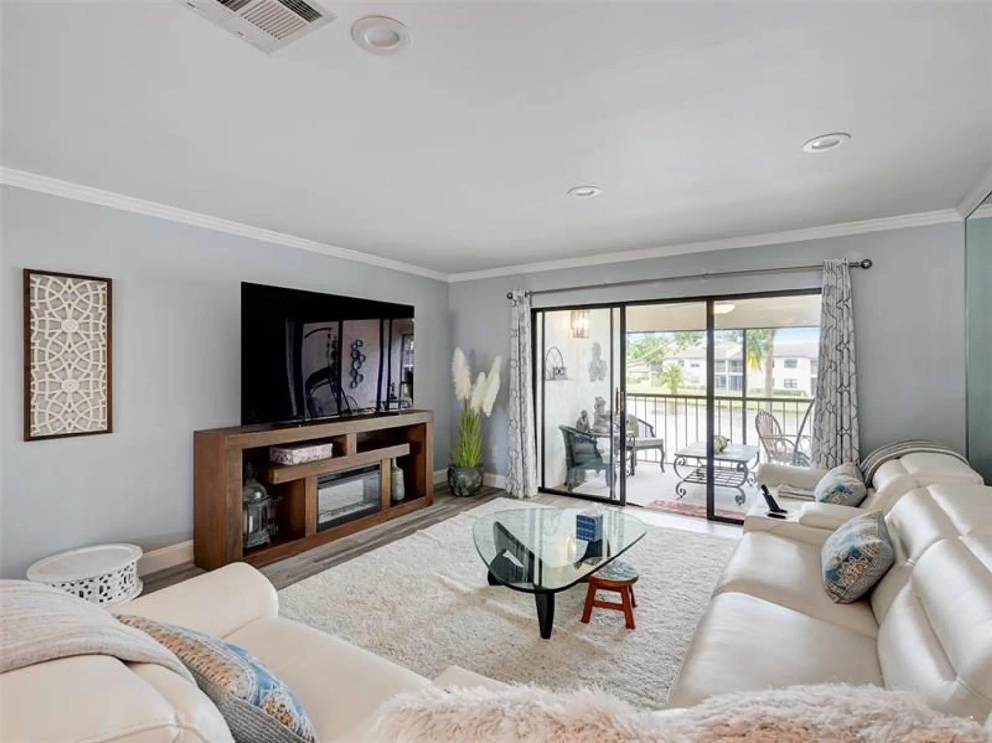 Property Slideshow image 16 of 72 | 9261 vista del lago apt 19f, Boca Raton, FL, 33428