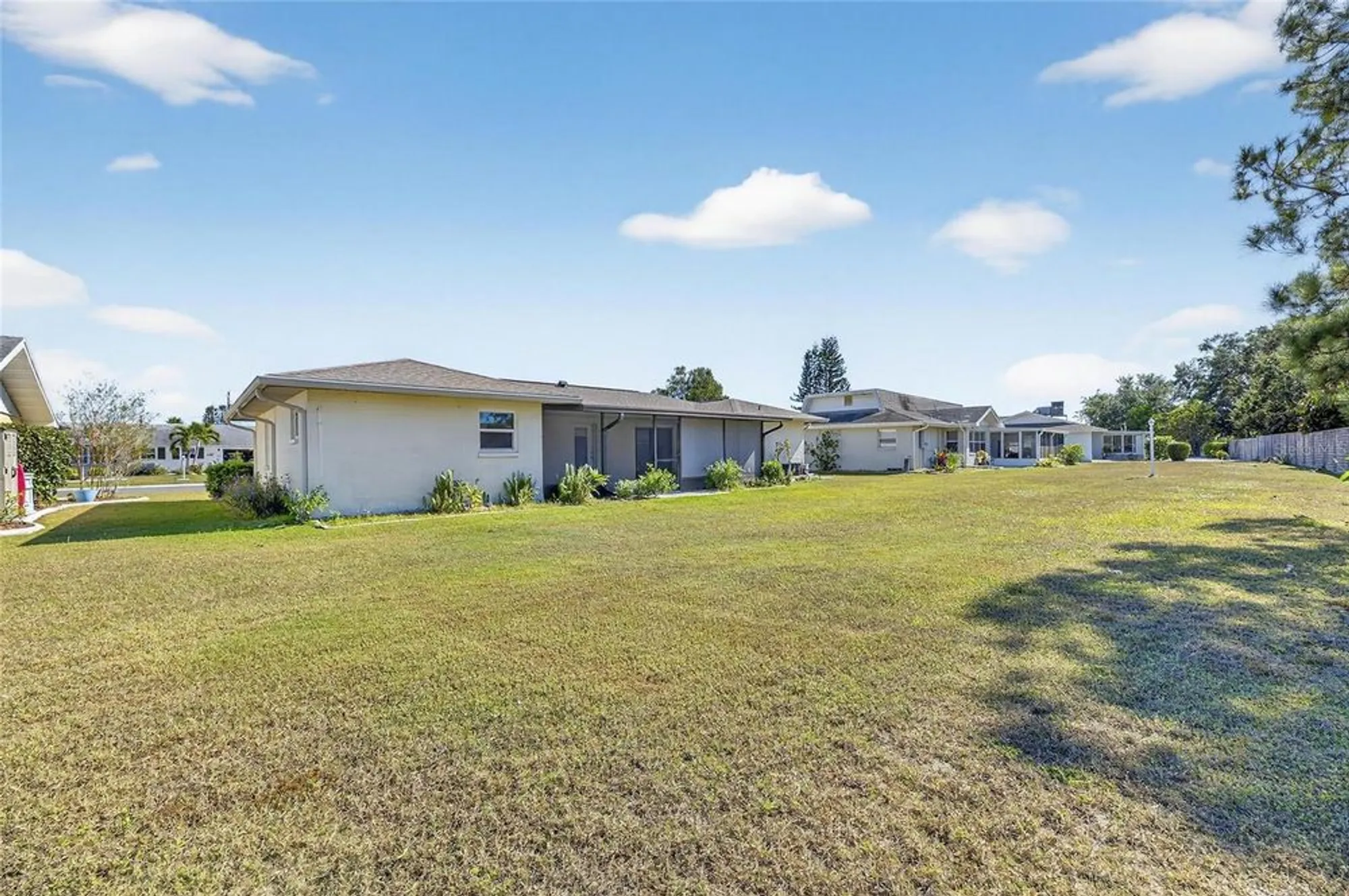 Property Slideshow image 34 of 37 | 1238 fordham dr, Sun City Center, FL, 33573