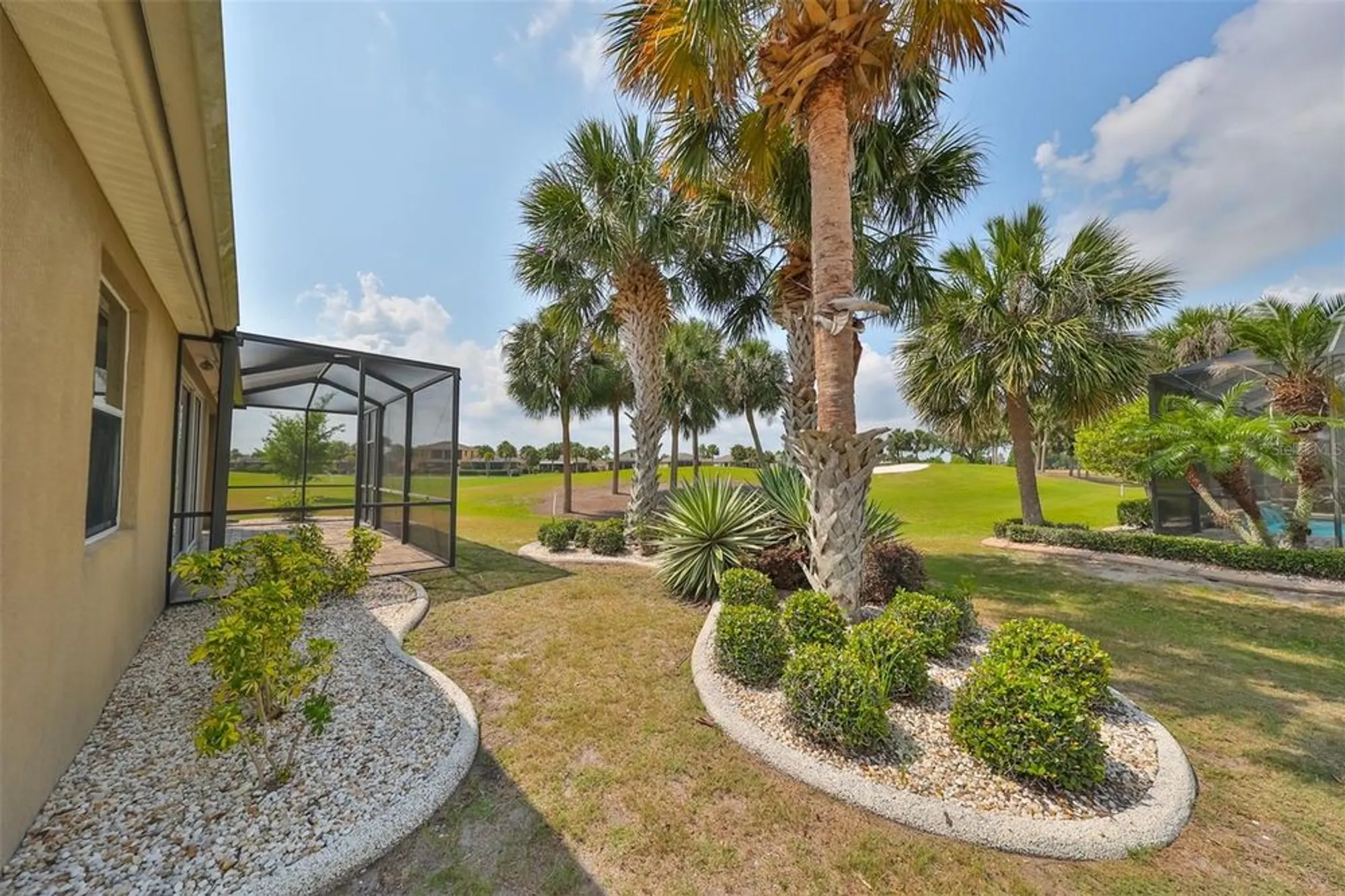Property Slideshow image 27 of 35 | 404 grand chateaux way, Sun City Center, FL, 33573