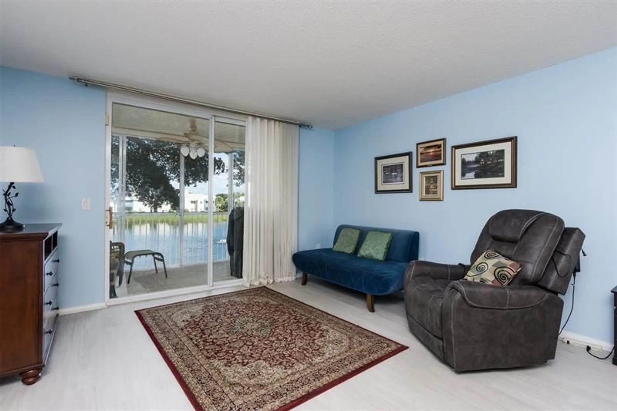 Property Slideshow image 11 of 33 | 9539 weldon cir f201, Tamarac, FL, 33321