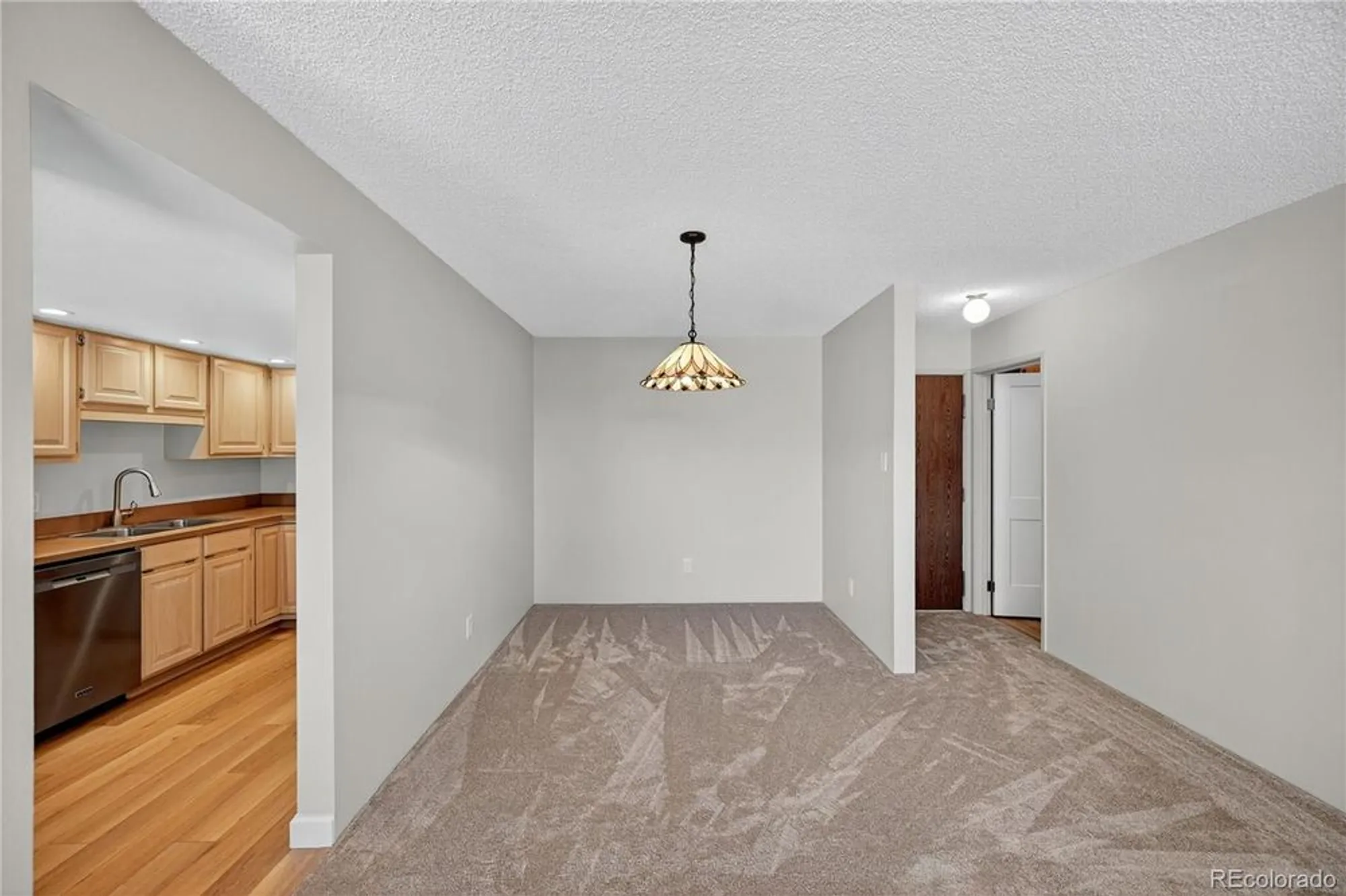 Property Slideshow image 7 of 34 | 13952 e marina dr 510, Aurora, CO, 80014