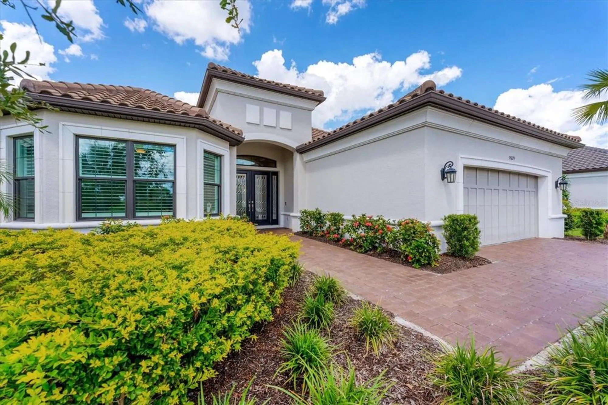 Property Slideshow image 19 of 99 | 15029 montello way, Lakewood Ranch, FL, 34211