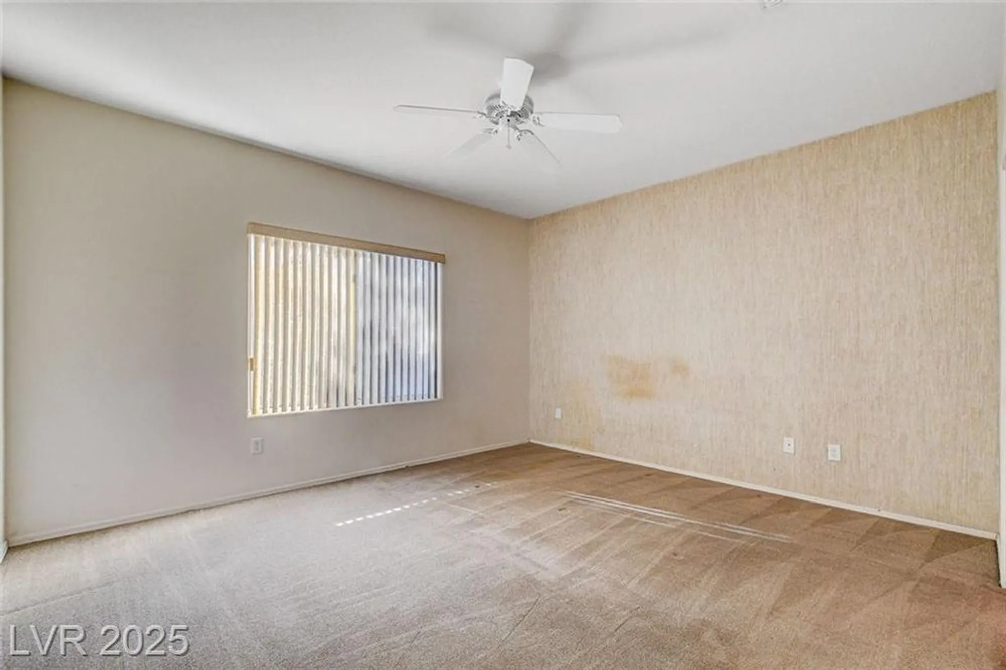 Property Slideshow image 17 of 32 | 2507 libretto ave, Henderson, NV, 89052