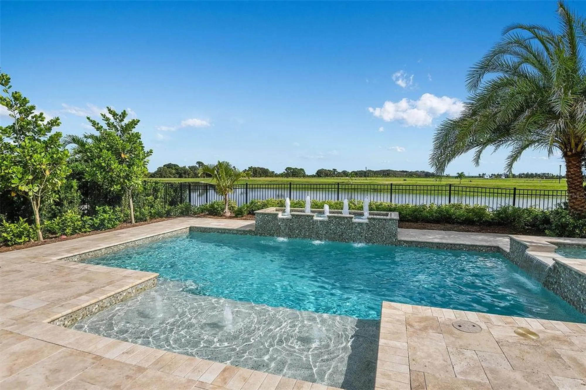 Property Slideshow image 44 of 77 | 18123 cresswind ter, Lakewood Ranch, FL, 34211