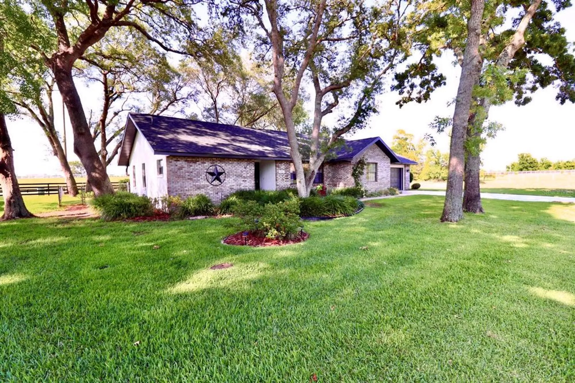 Property Slideshow image 2 of 33 | 5351 sw 80th pl, Ocala, FL, 34476