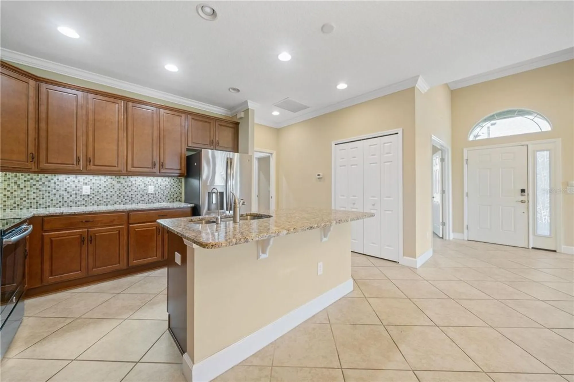 Property Slideshow image 18 of 57 | 802 chipper dr, Sun City Center, FL, 33573