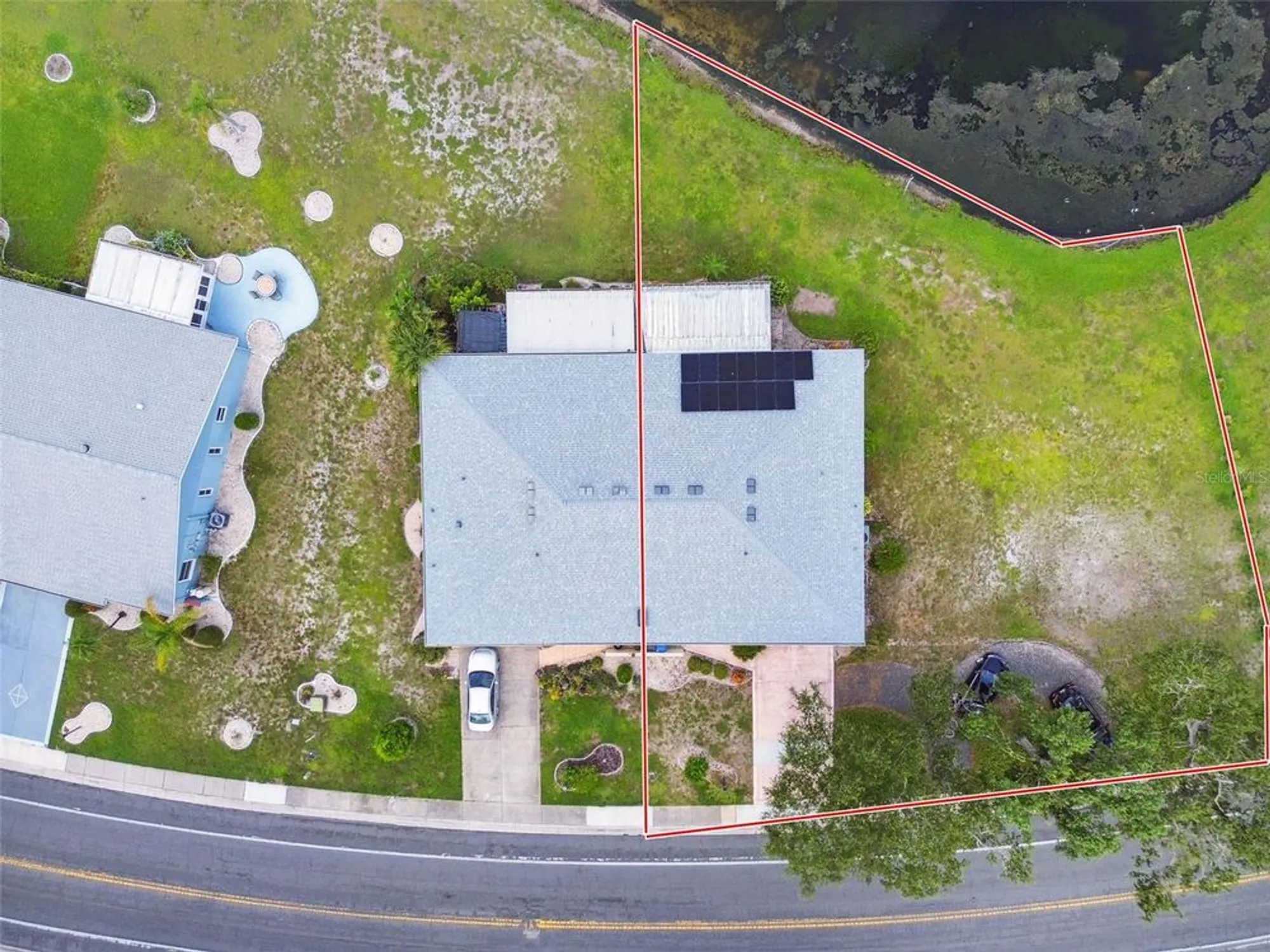 Property Slideshow image 5 of 28 | 912 e del webb blvd, Sun City Center, FL, 33573