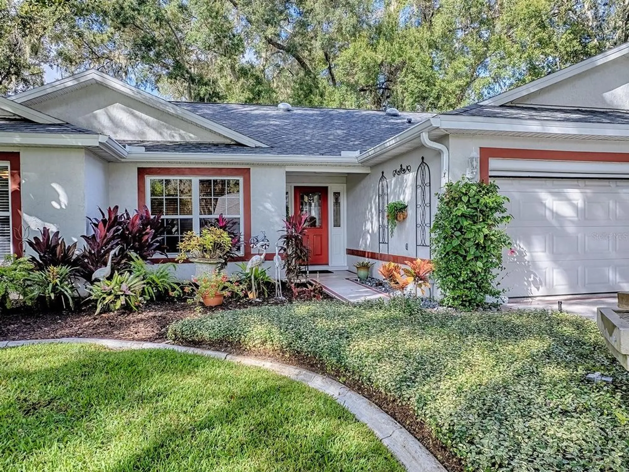 Property Slideshow image 3 of 62 | 25749 whisper oaks rd, Leesburg, FL, 34748