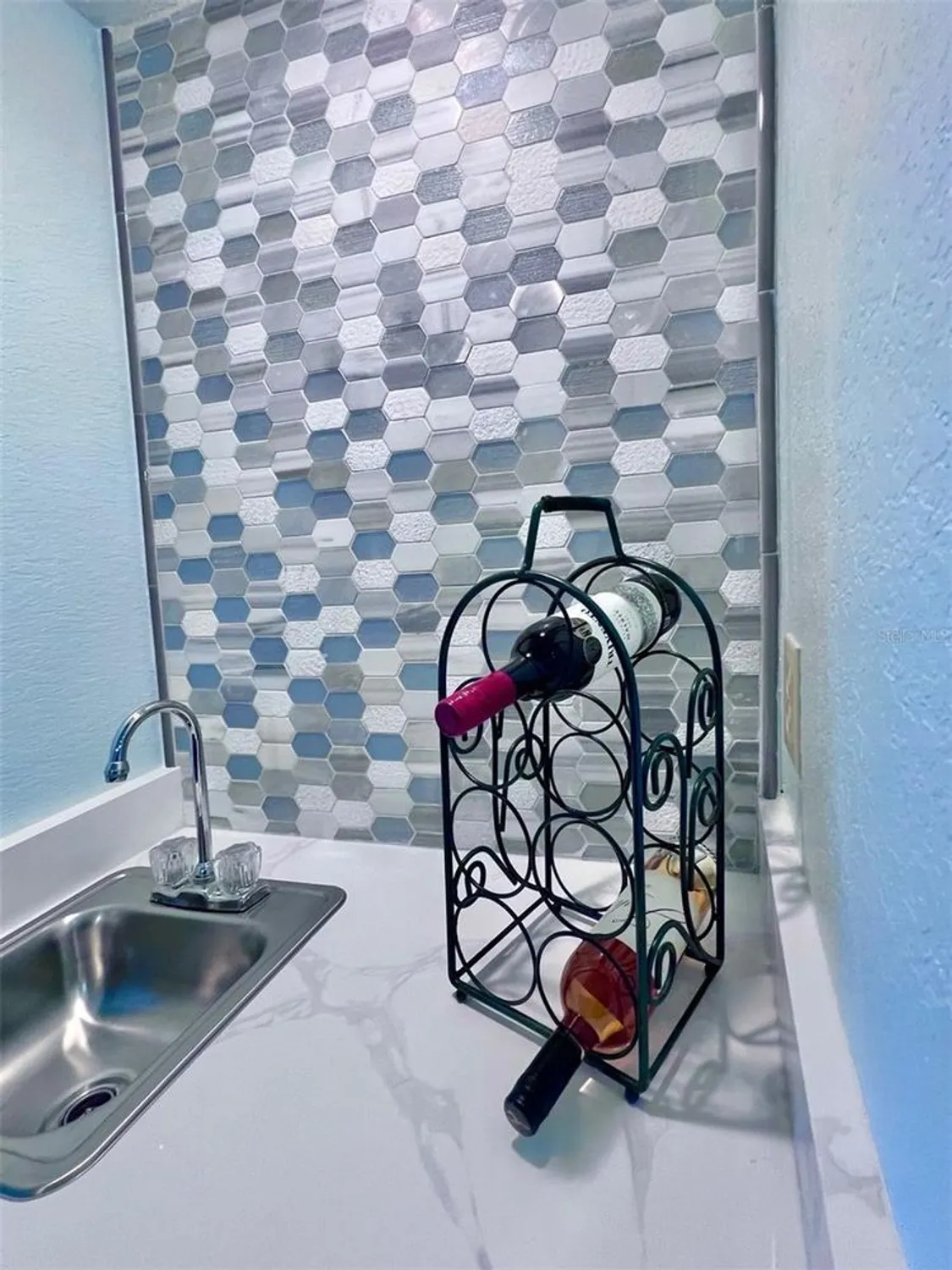 Property Slideshow image 12 of 71 | 6707 stone river rd apt 203, Bradenton, FL, 34203
