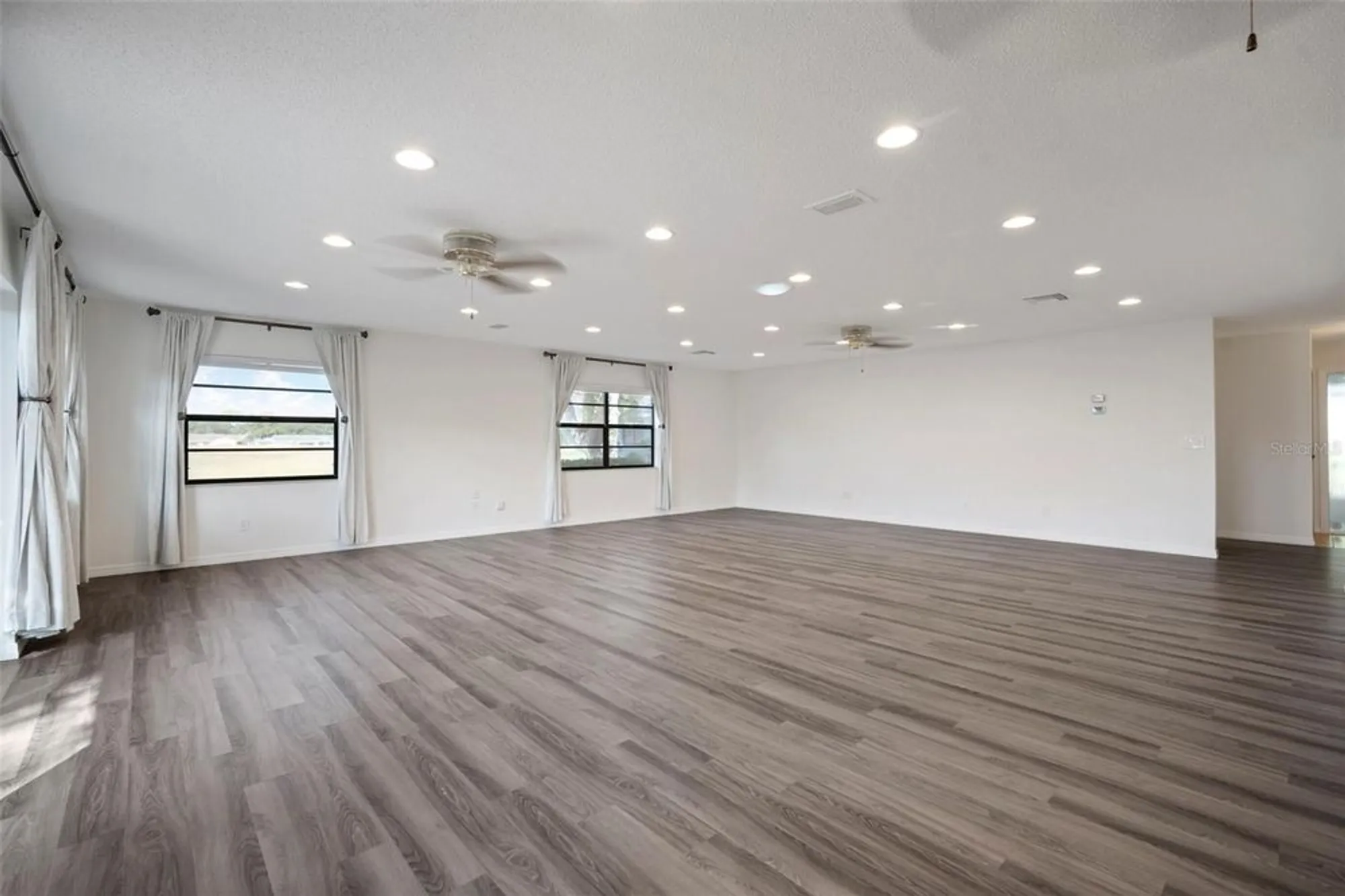 Property Slideshow image 10 of 53 | 1508 ingram dr # 20, Sun City Center, FL, 33573