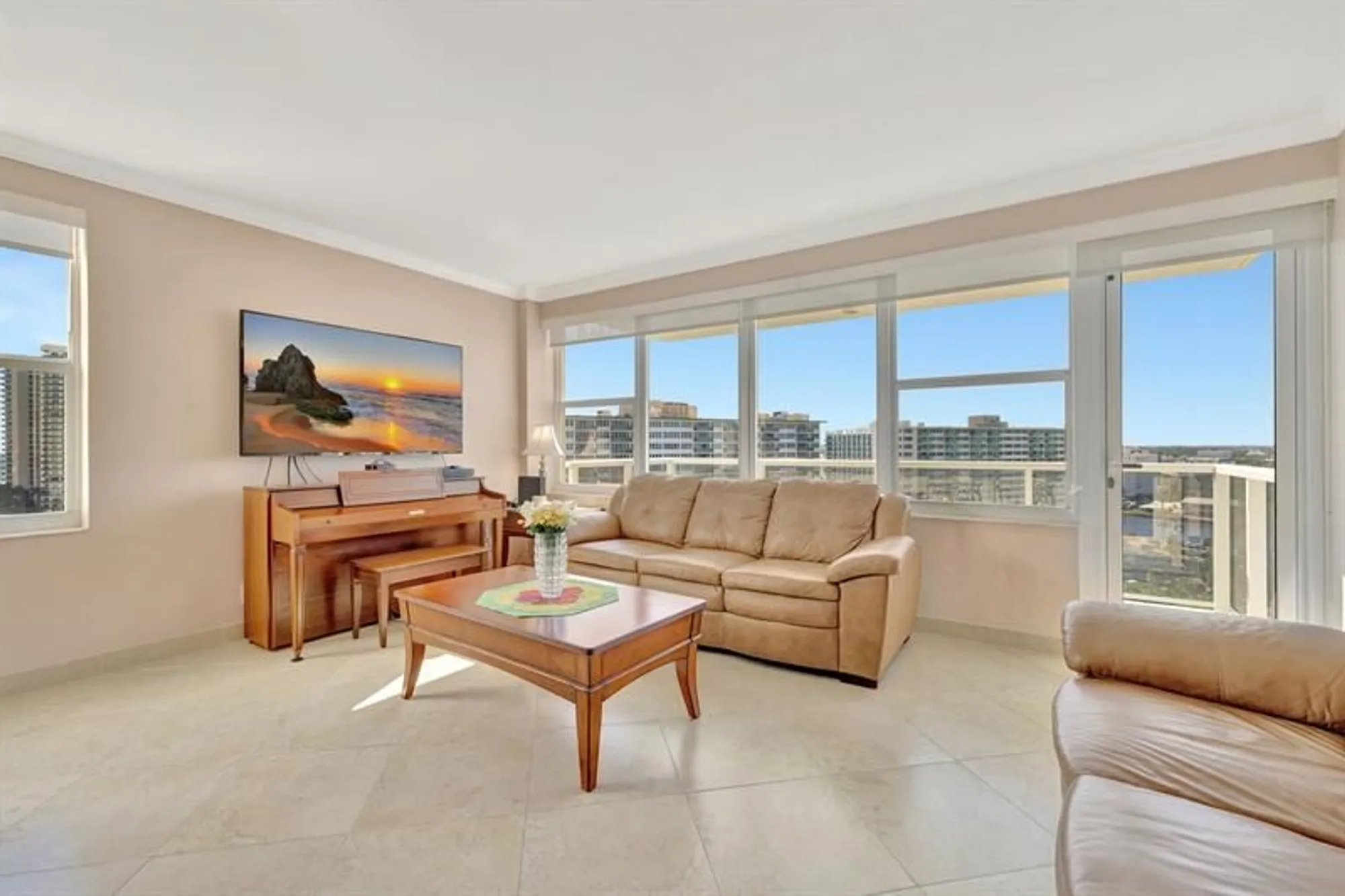 Property Slideshow image 9 of 49 | 3300 ne 36th st 1516, Fort Lauderdale, FL, 33308