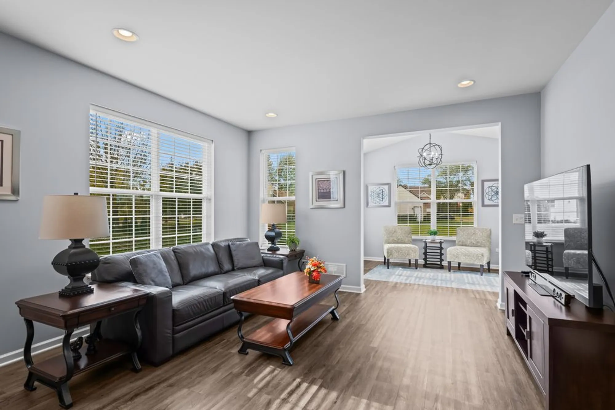 Property Slideshow image 9 of 23 | 460 mahogany dr, Algonquin, IL, 60102