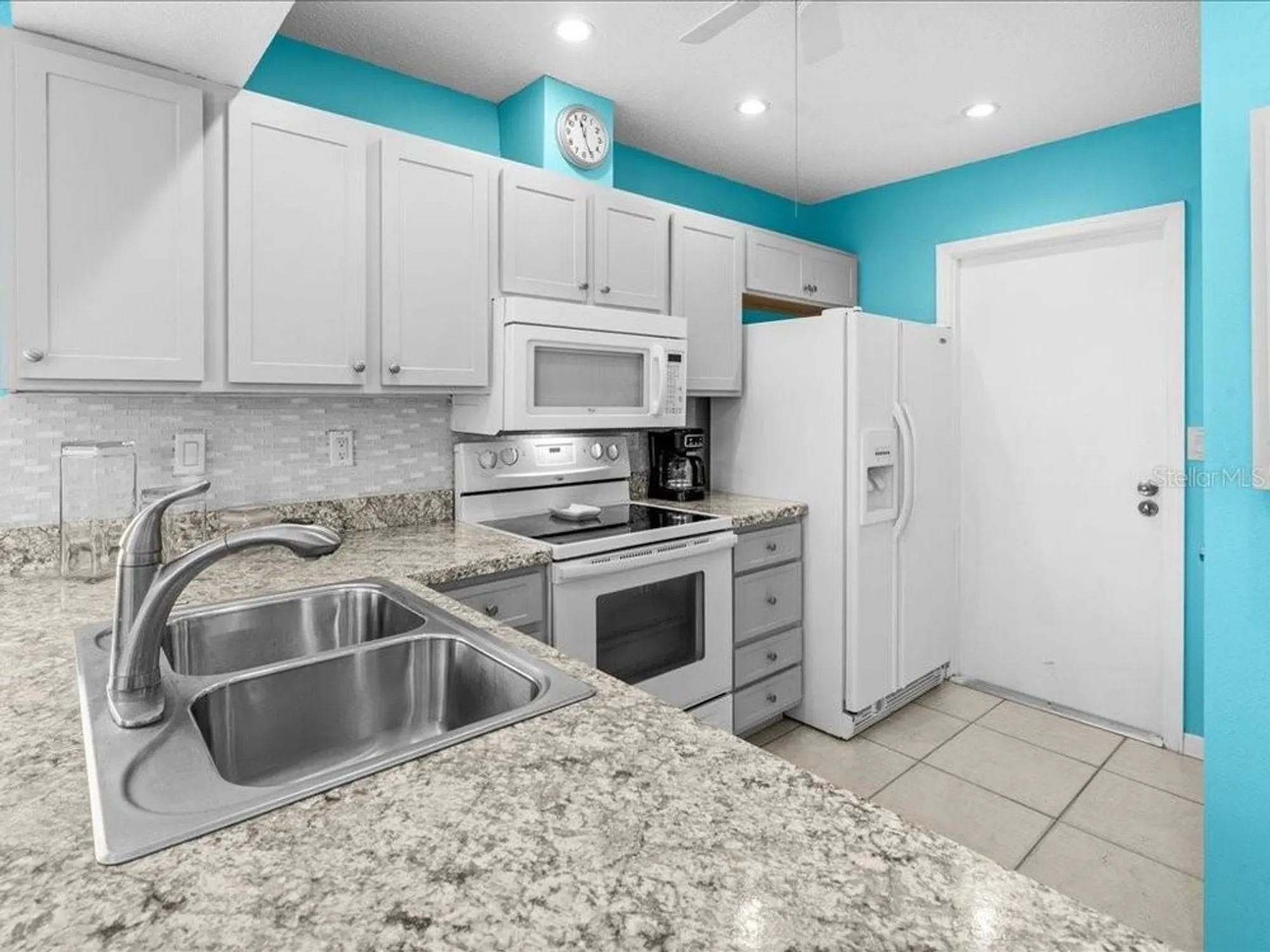 Property Slideshow image 15 of 45 | 115 park forest blvd, Englewood, FL, 34223