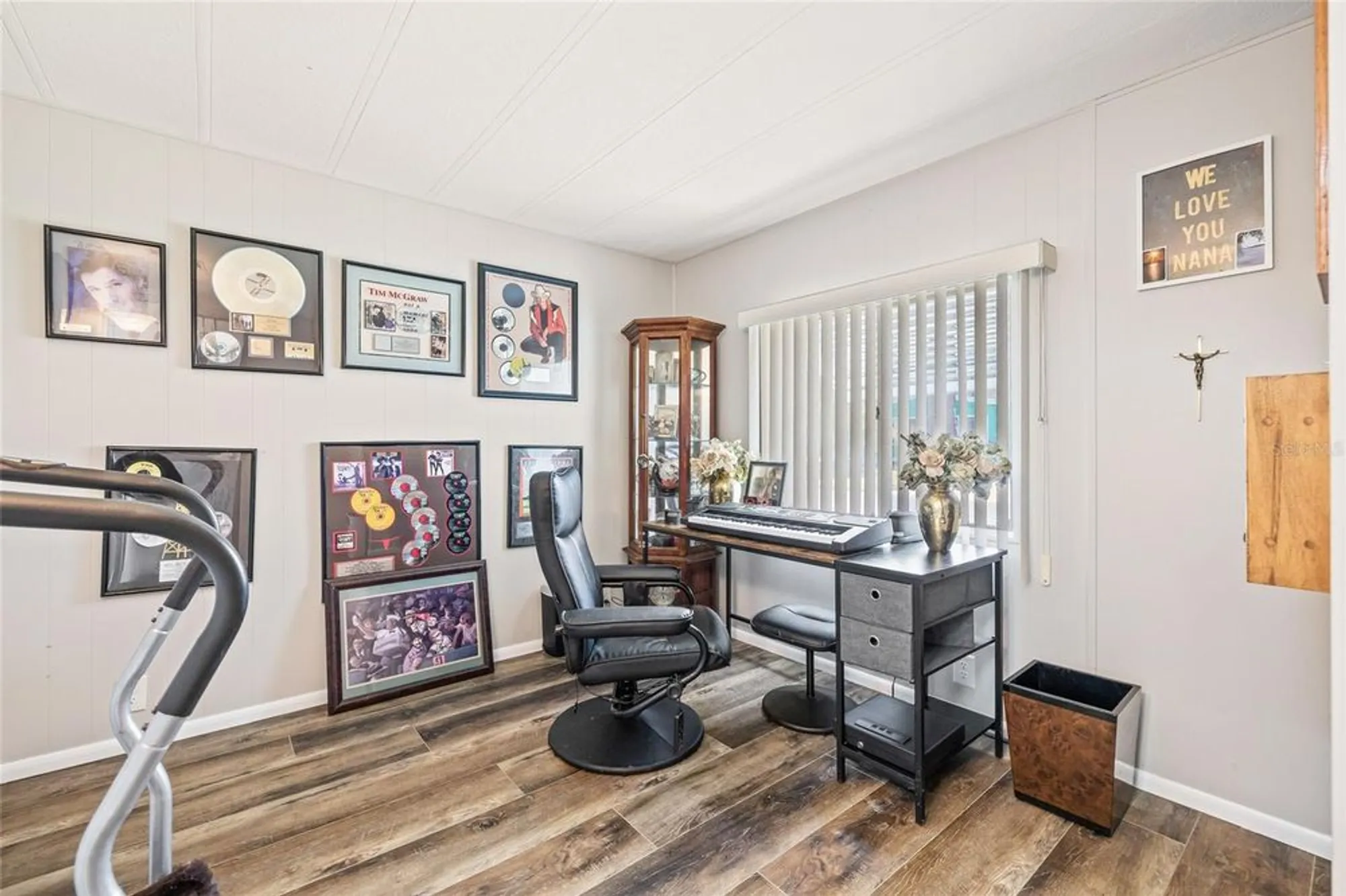 Property Slideshow image 22 of 34 | 1576 longbow dr, Lakeland, FL, 33810