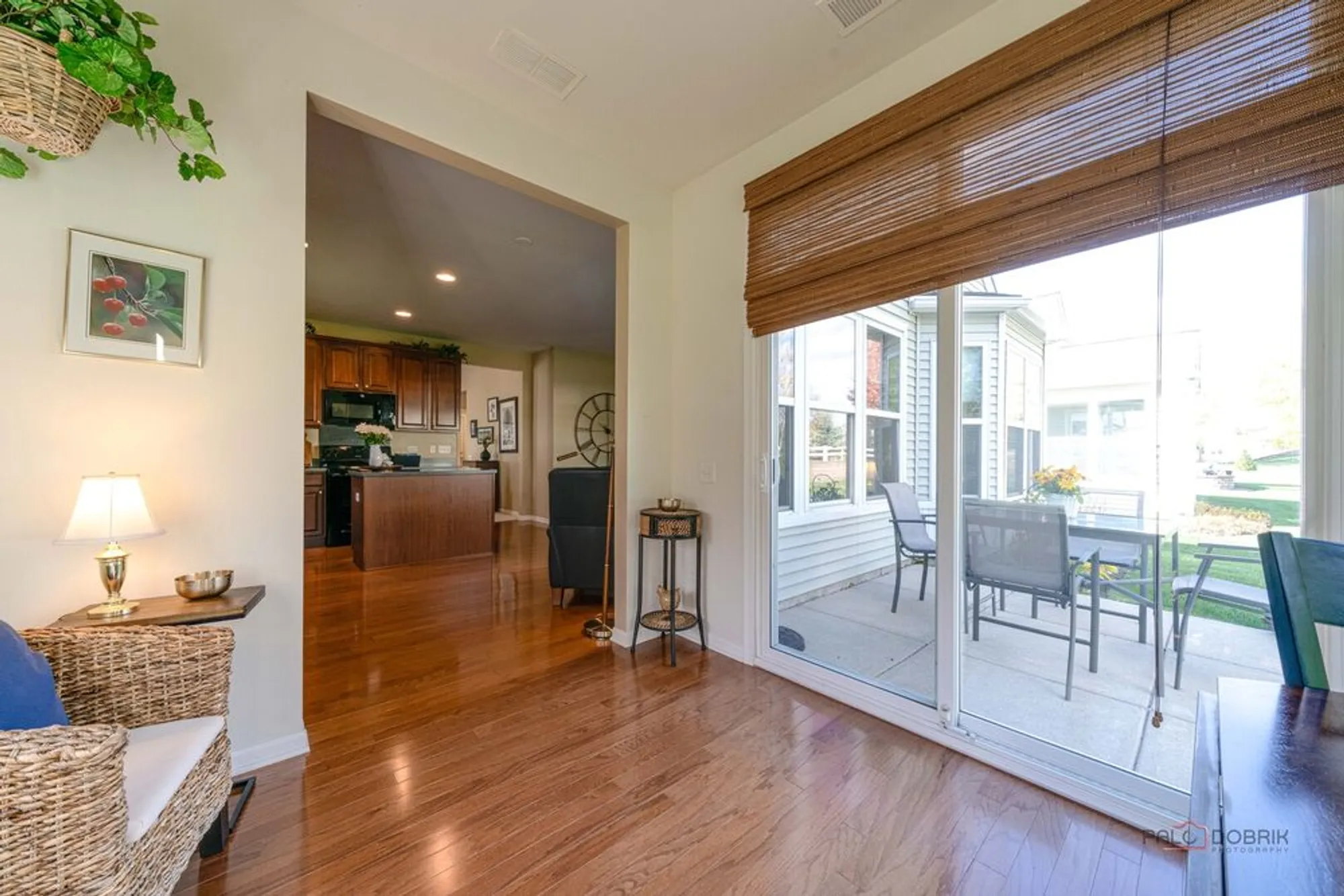 Property Slideshow image 18 of 34 | 3174 comstock ct, Mundelein, IL, 60060