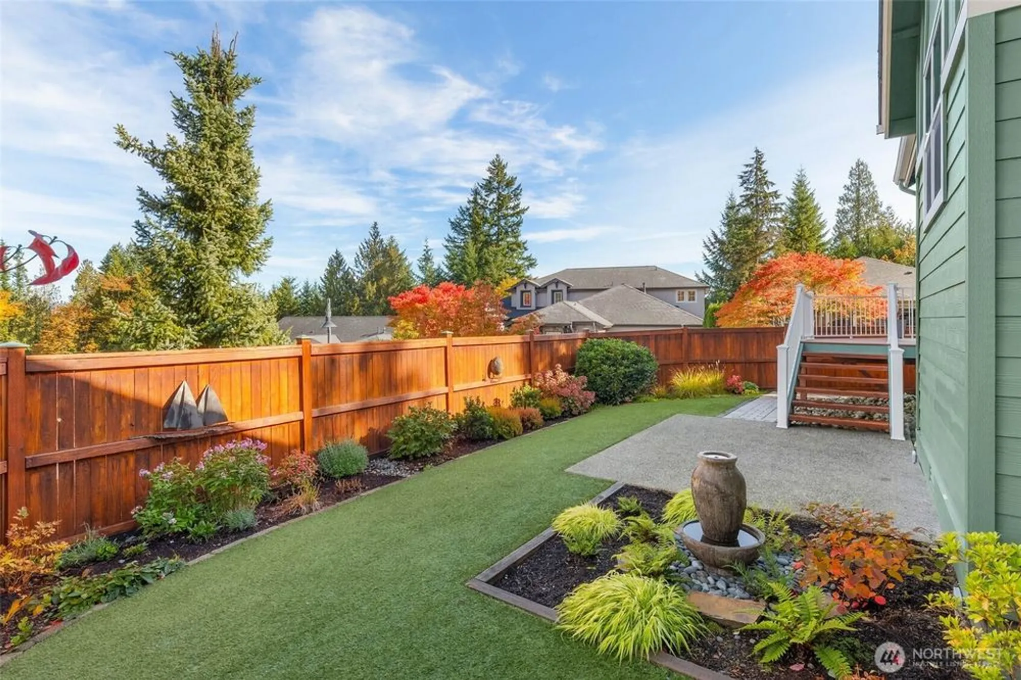 Property Slideshow image 25 of 25 | 12429 243rd pl, Redmond, WA, 98053