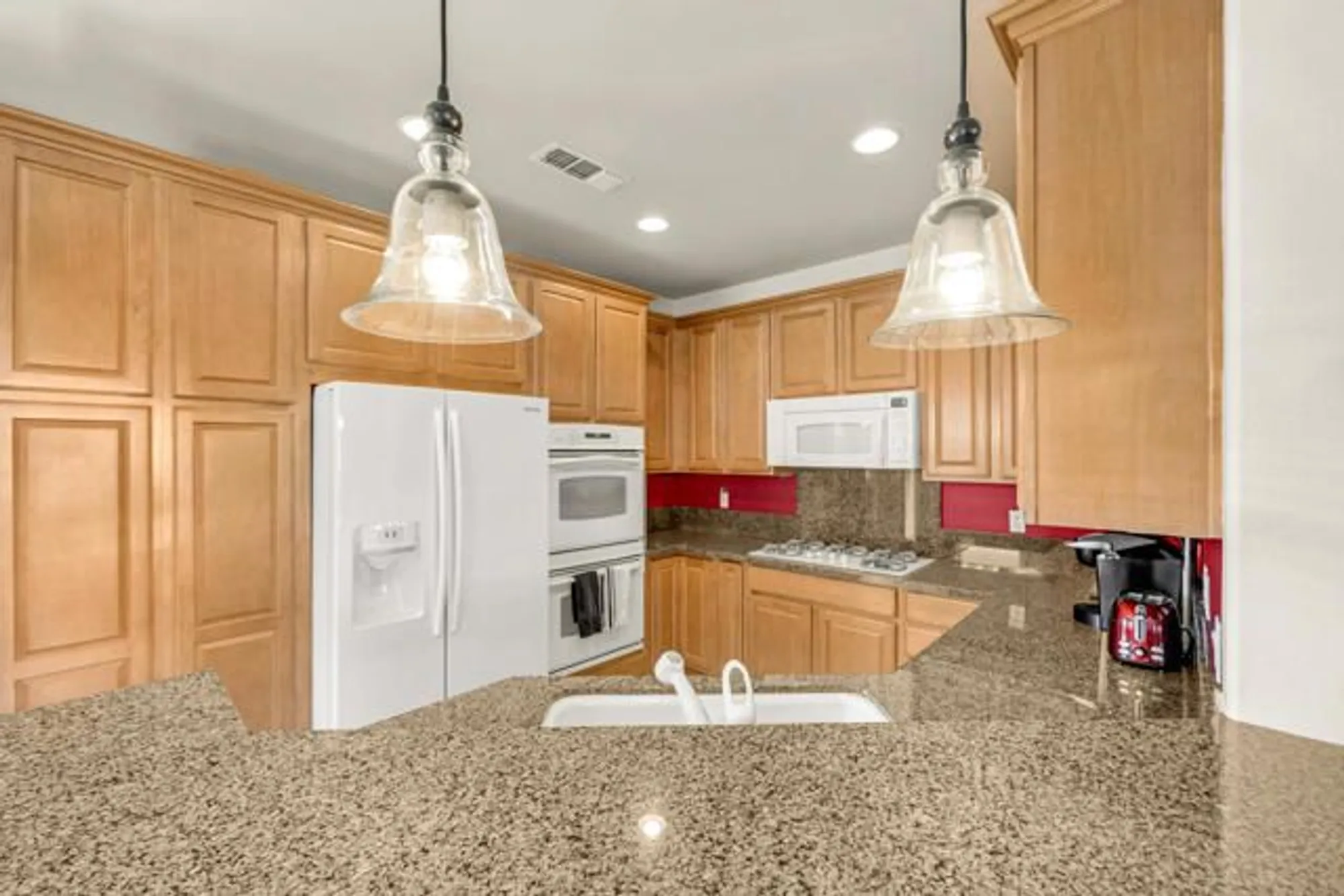 Property Slideshow image 13 of 42 | 80323 avenida linda vista, Indio, CA, 92203
