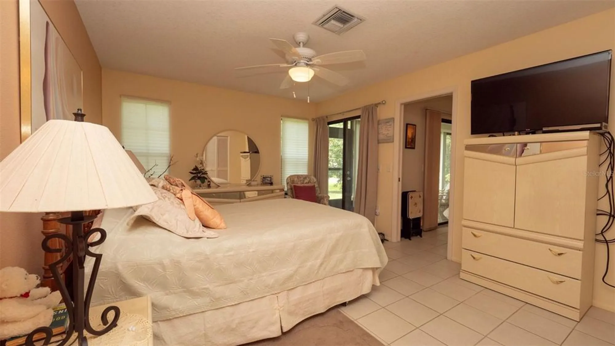 Property Slideshow image 21 of 34 | 6620 brambleleaf dr, Spring Hill, FL, 34606