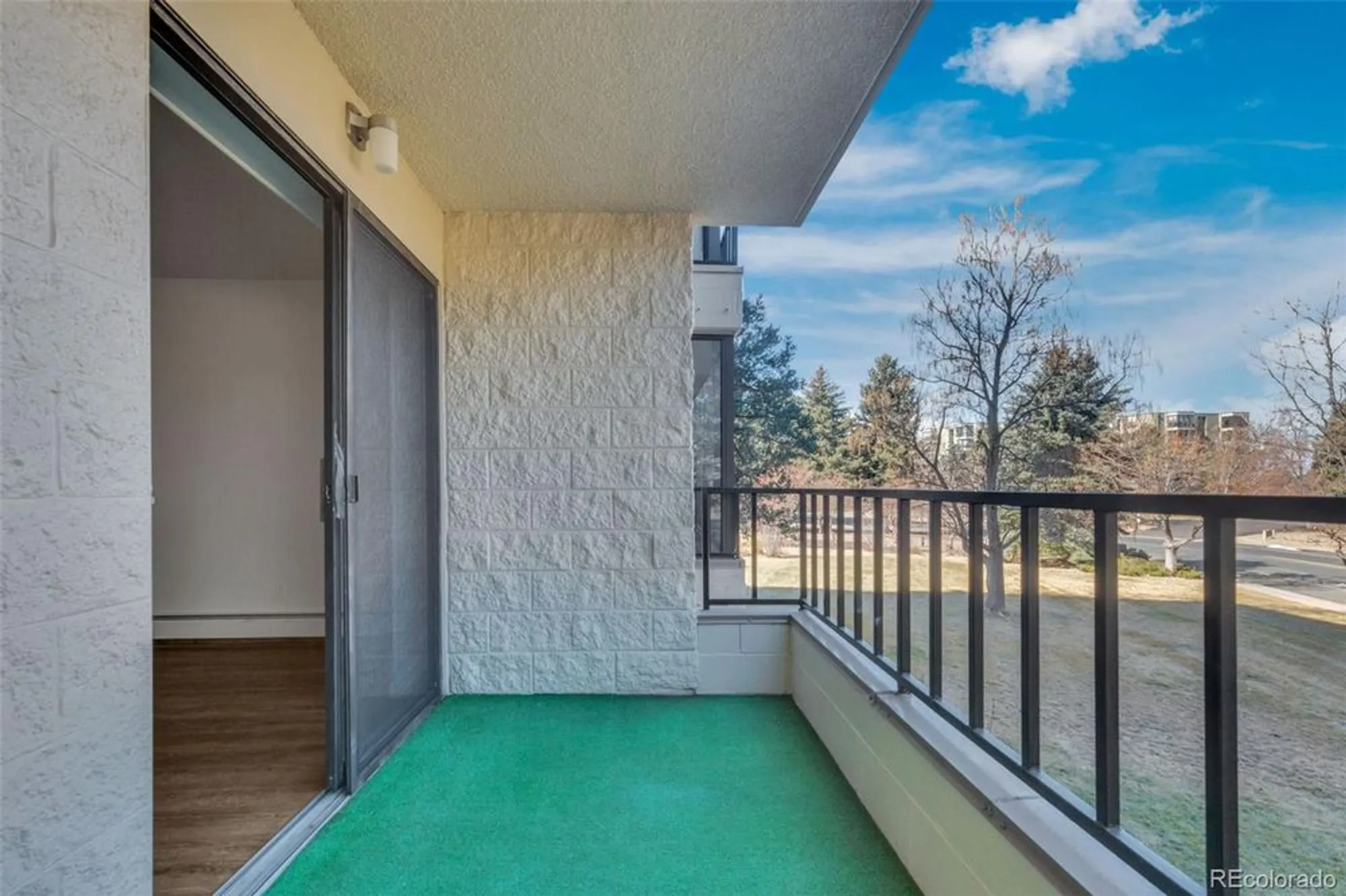 Property Slideshow image 23 of 40 | 13992 e marina dr 109, Aurora, CO, 80014