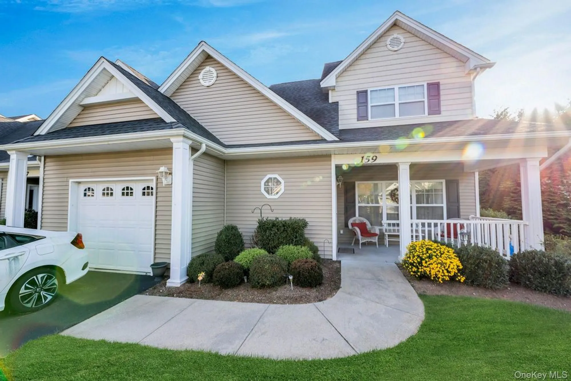 Property Slideshow image 2 of 24 | 159 stoneleigh dr, Riverhead, NY, 11901