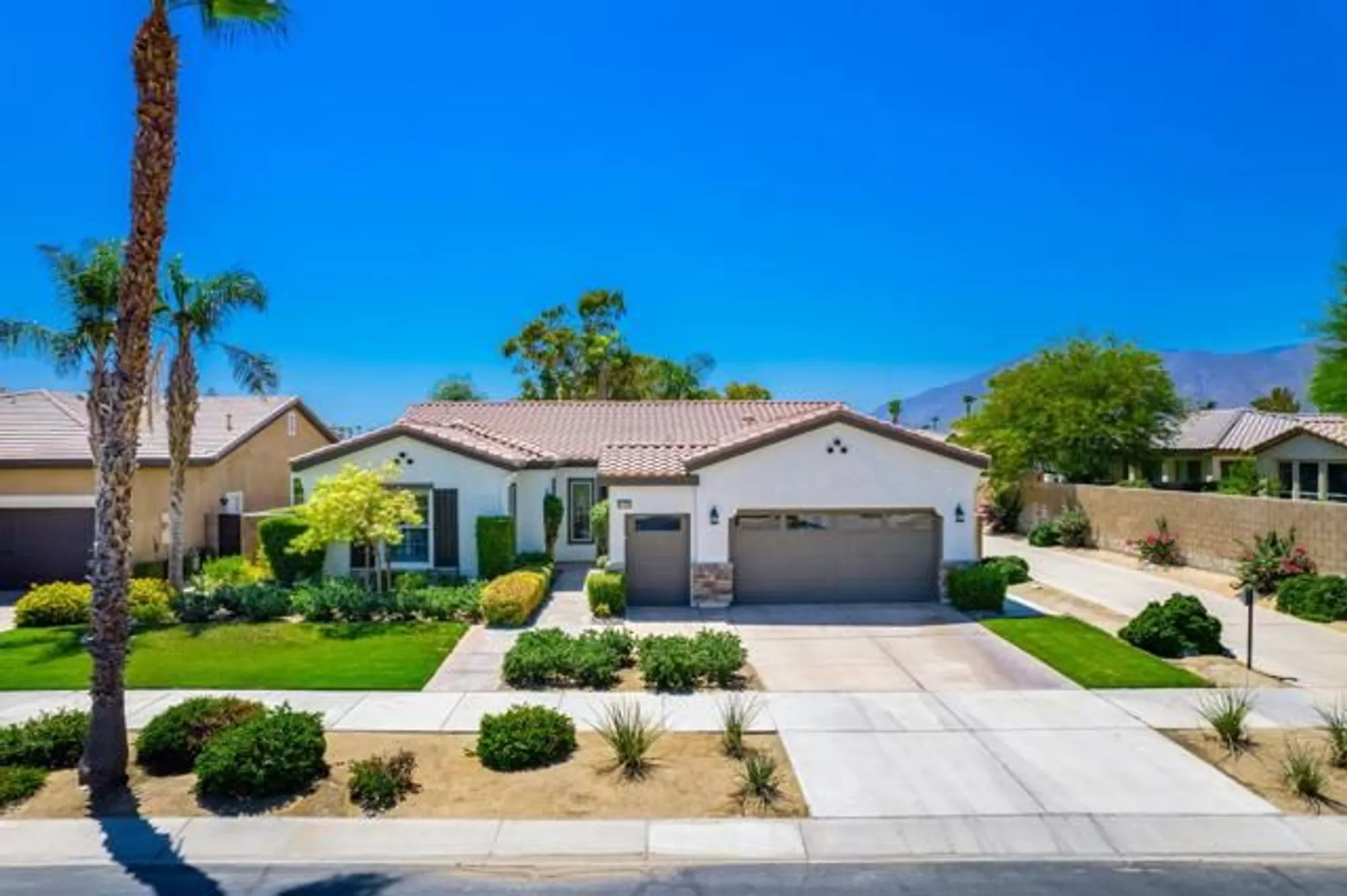 Property Slideshow image 35 of 77 | 81799 prism dr, La Quinta, CA, 92253
