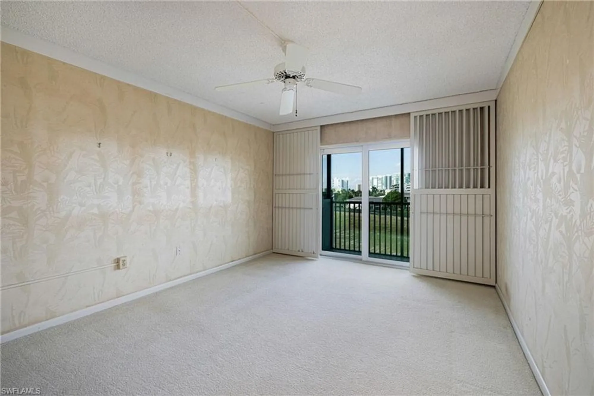 Property Slideshow image 34 of 49 | 3200 gulf shore blvd 401, Naples, FL, 34103