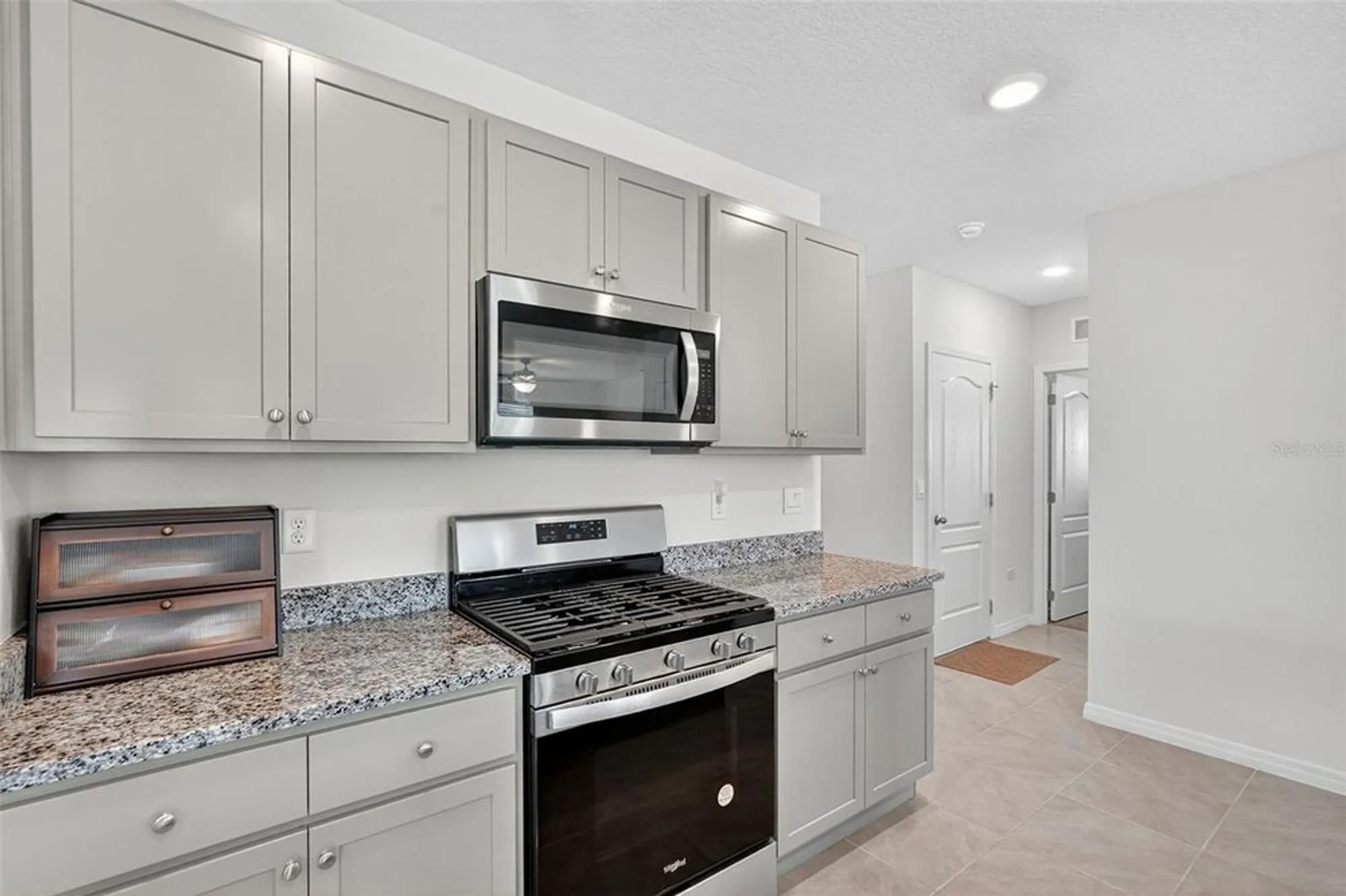 Property Slideshow image 7 of 60 | 28026 cypress springs loop, Okahumpka, FL, 34762