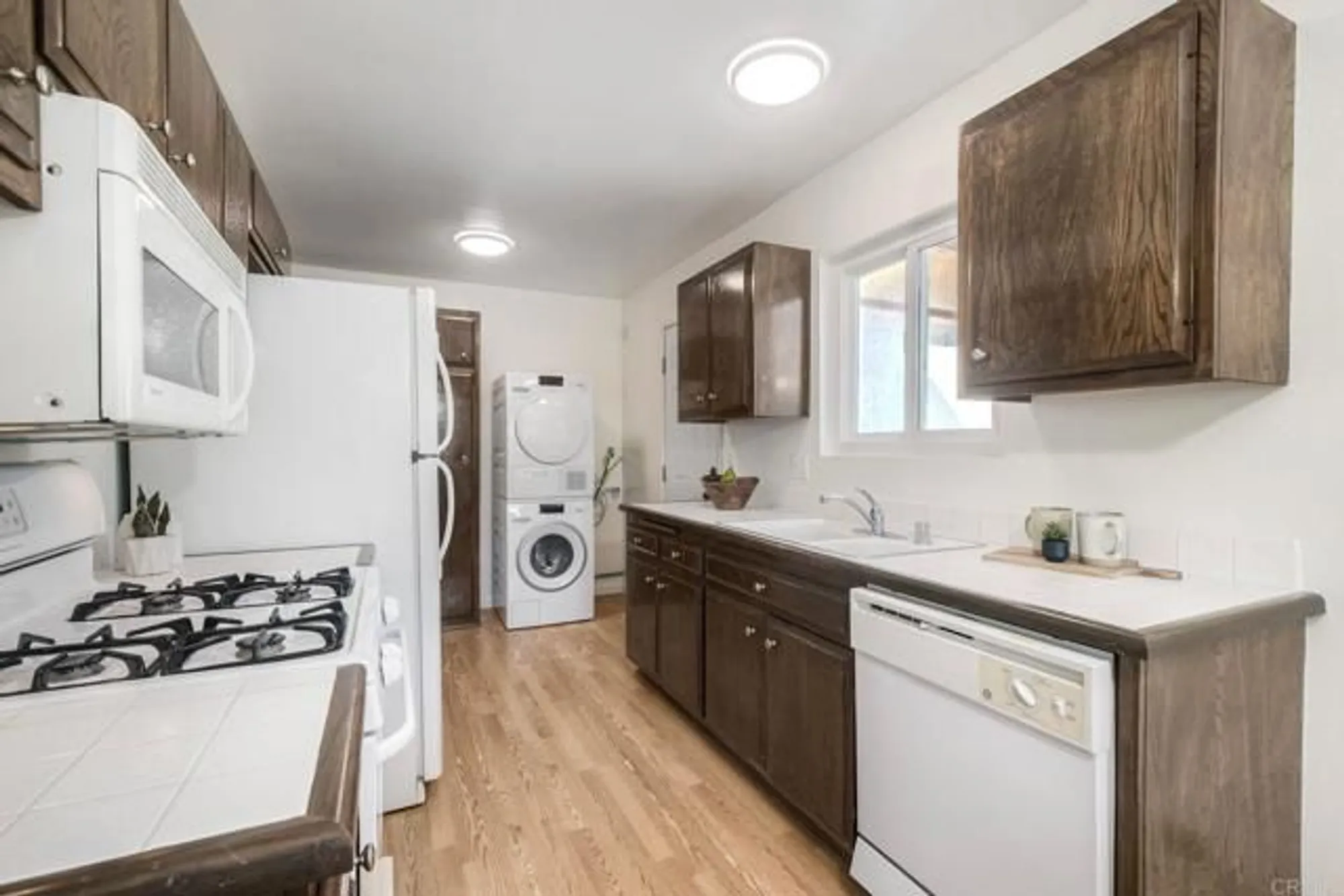 Property Slideshow image 9 of 24 | 3159 calle osuna, Oceanside, CA, 92056