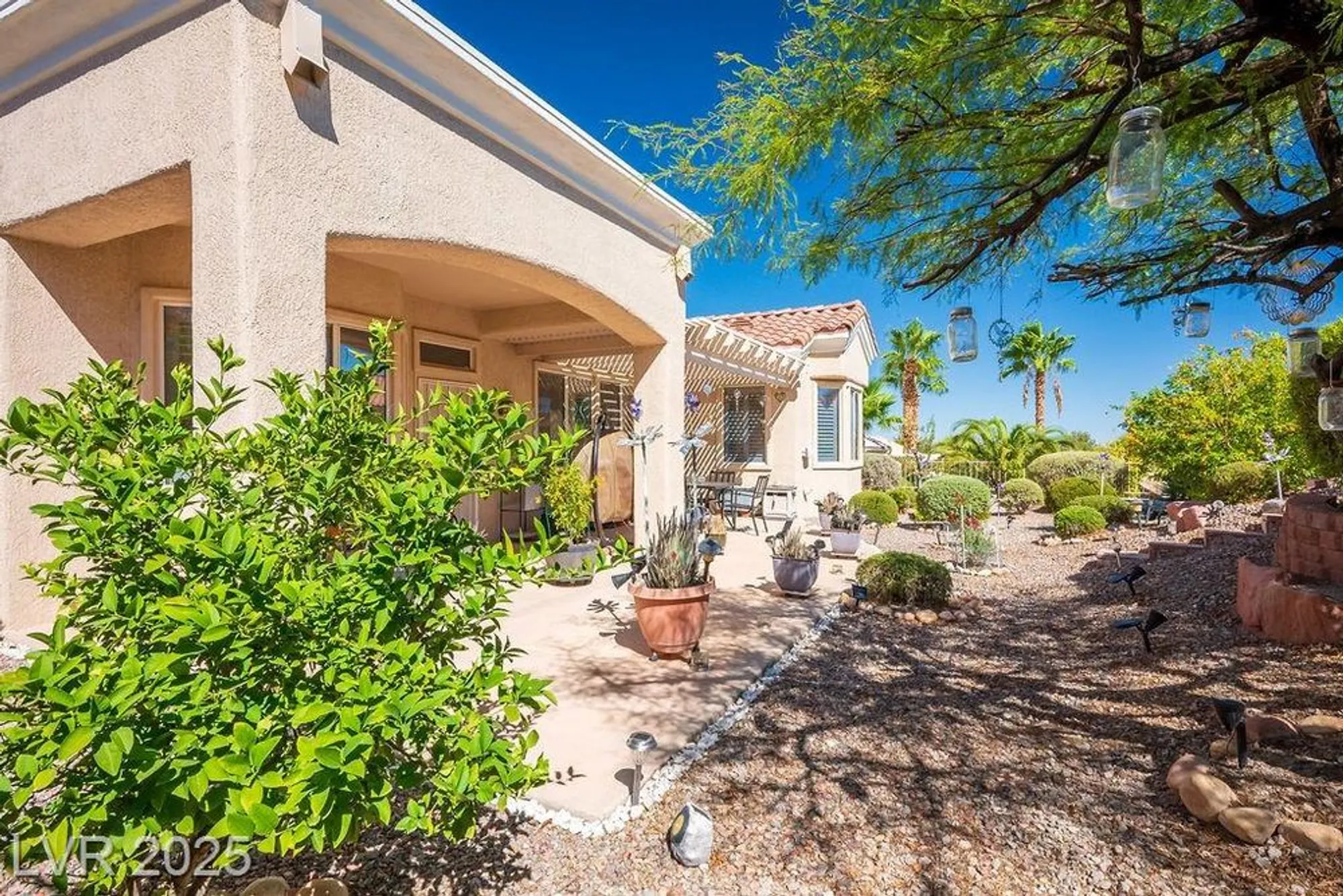 Property Slideshow image 23 of 74 | 10409 longwood dr, Las Vegas, NV, 89134