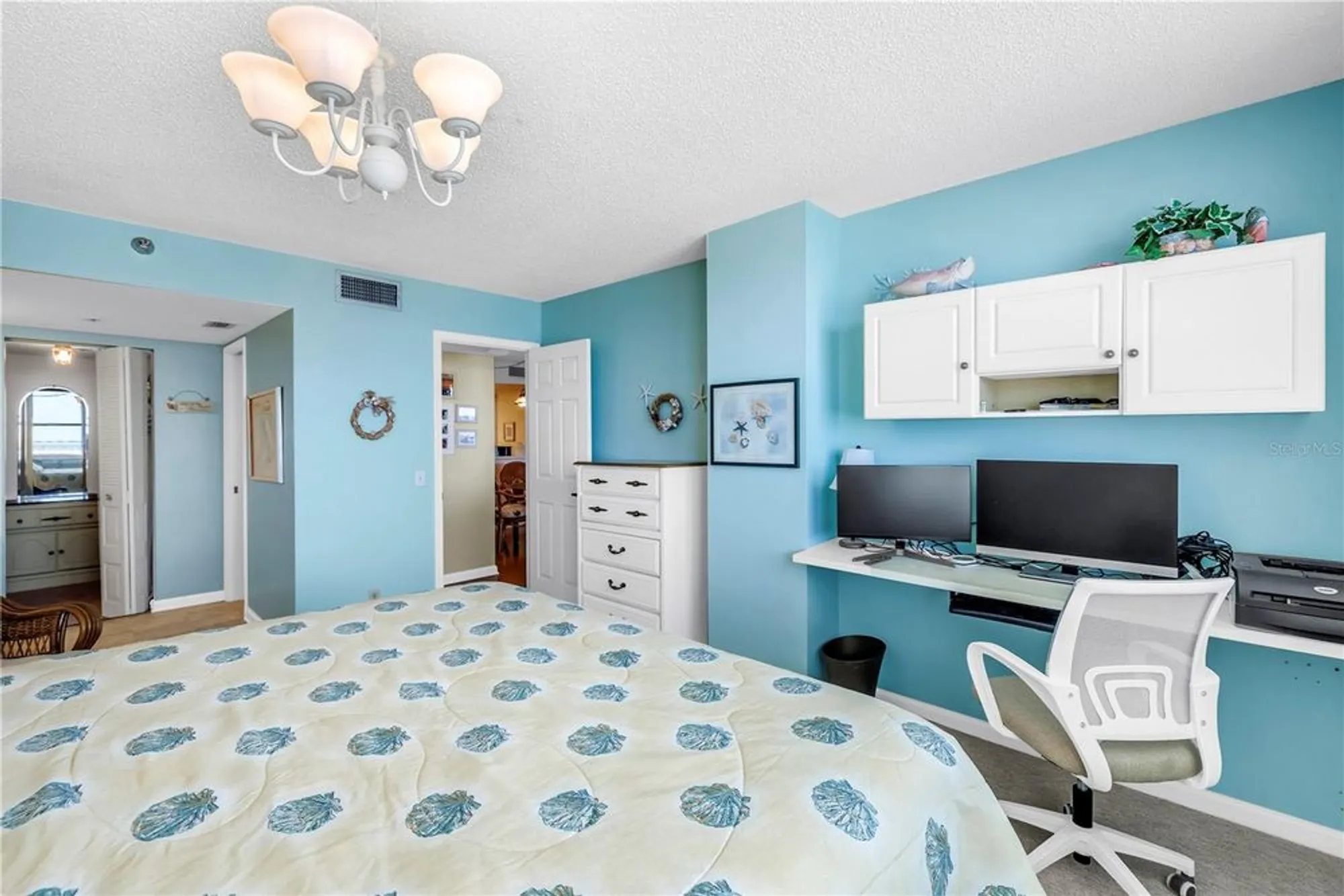 Property Slideshow image 25 of 36 | 6265 sun blvd apt 605, St Petersburg, FL, 33715